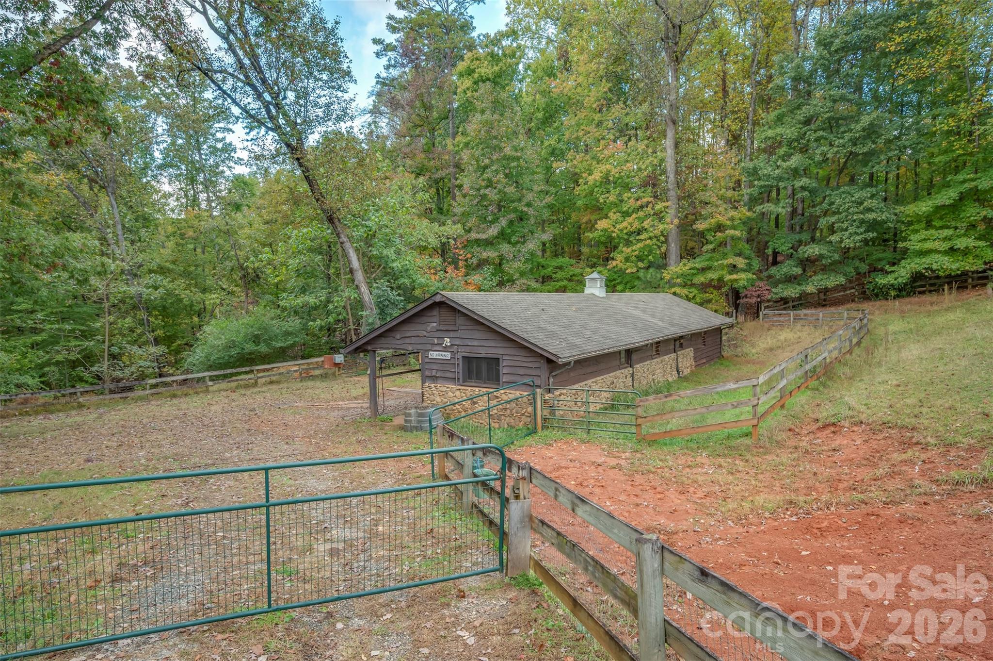936 Golden Road Property Photo 30