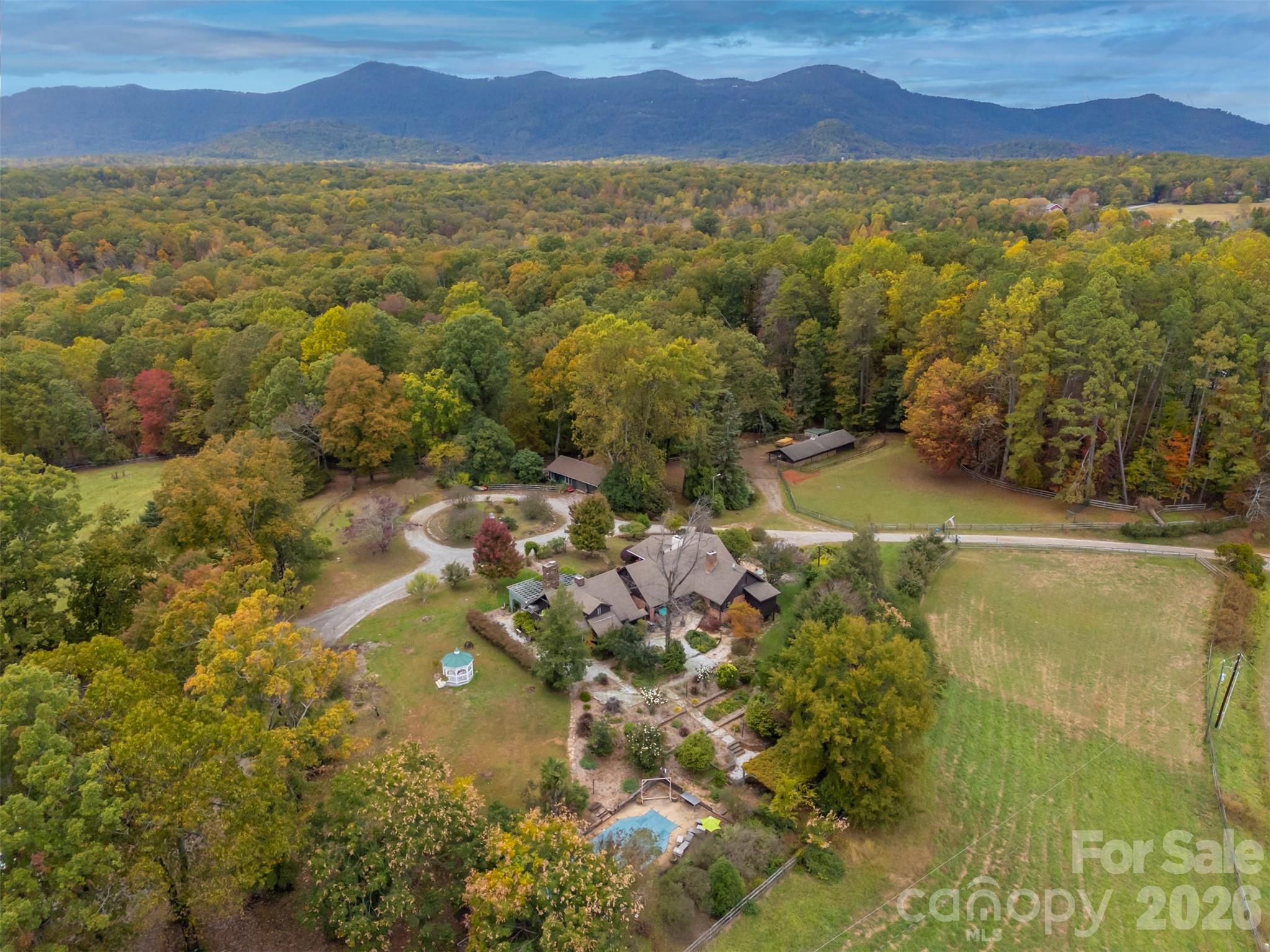 936 Golden Road Property Photo 38