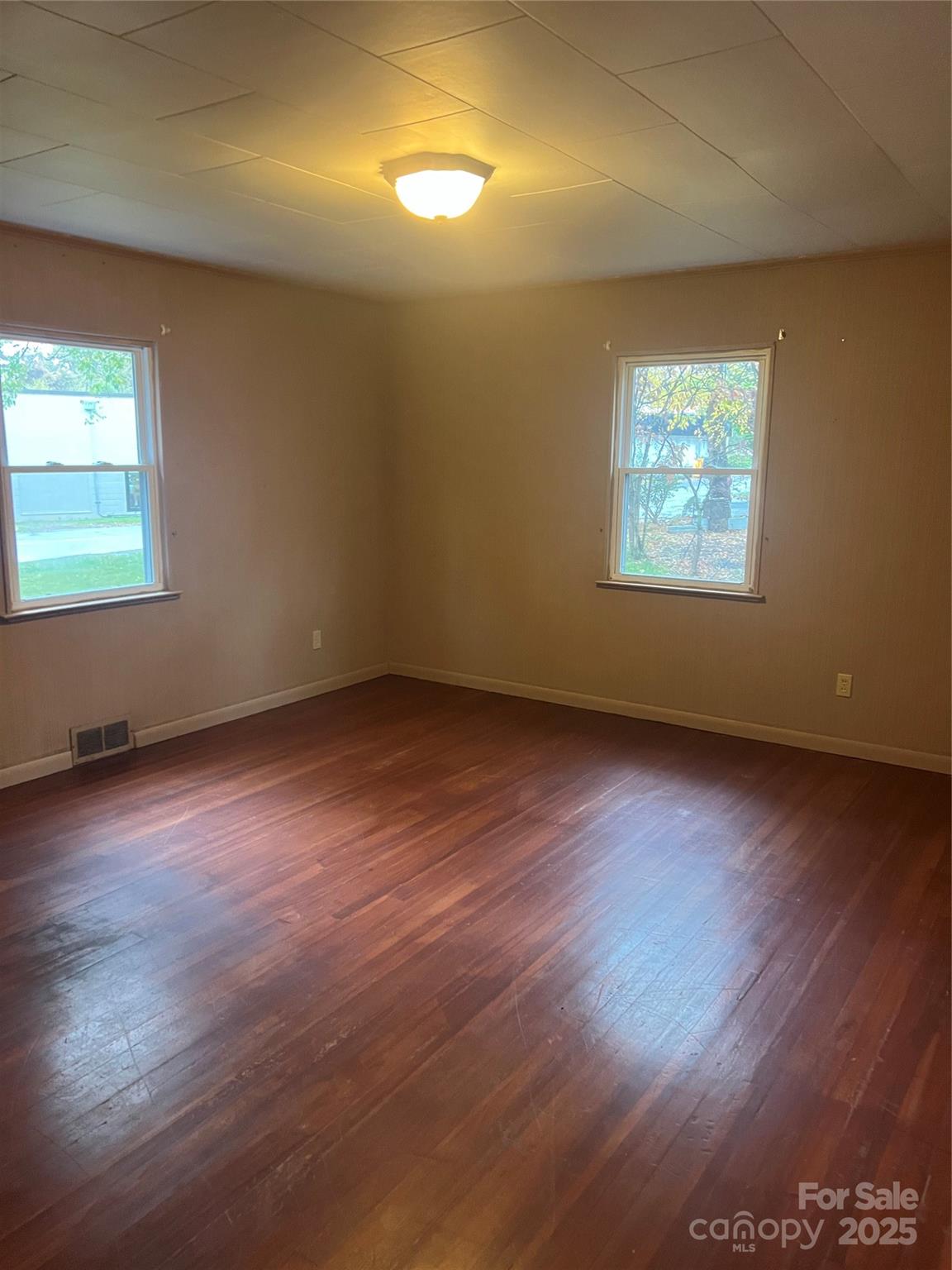 243 Governors View Property Photo 16