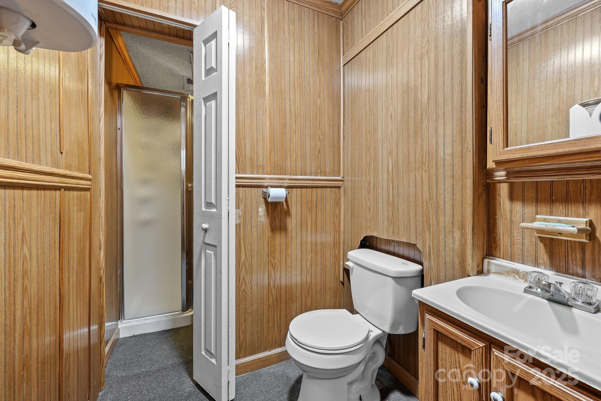 105 N Salisbury, Gq Avenue Property Photo 27