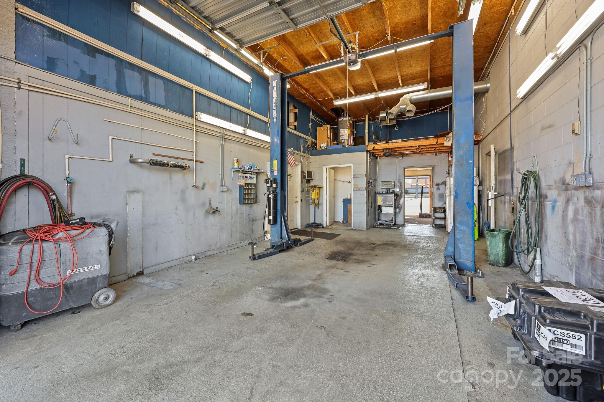 105 N Salisbury, Gq Avenue Property Photo 30