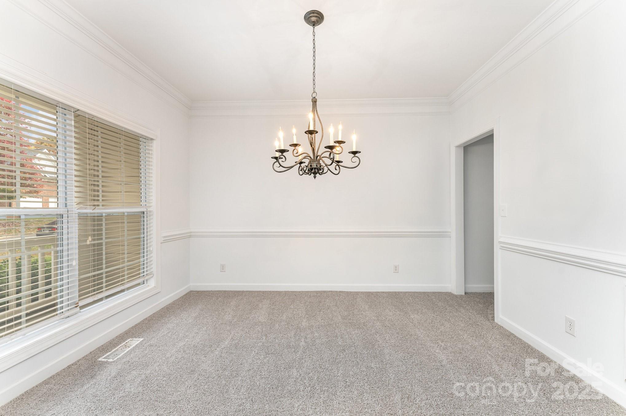 14333 Maclauren Lane Property Photo 5