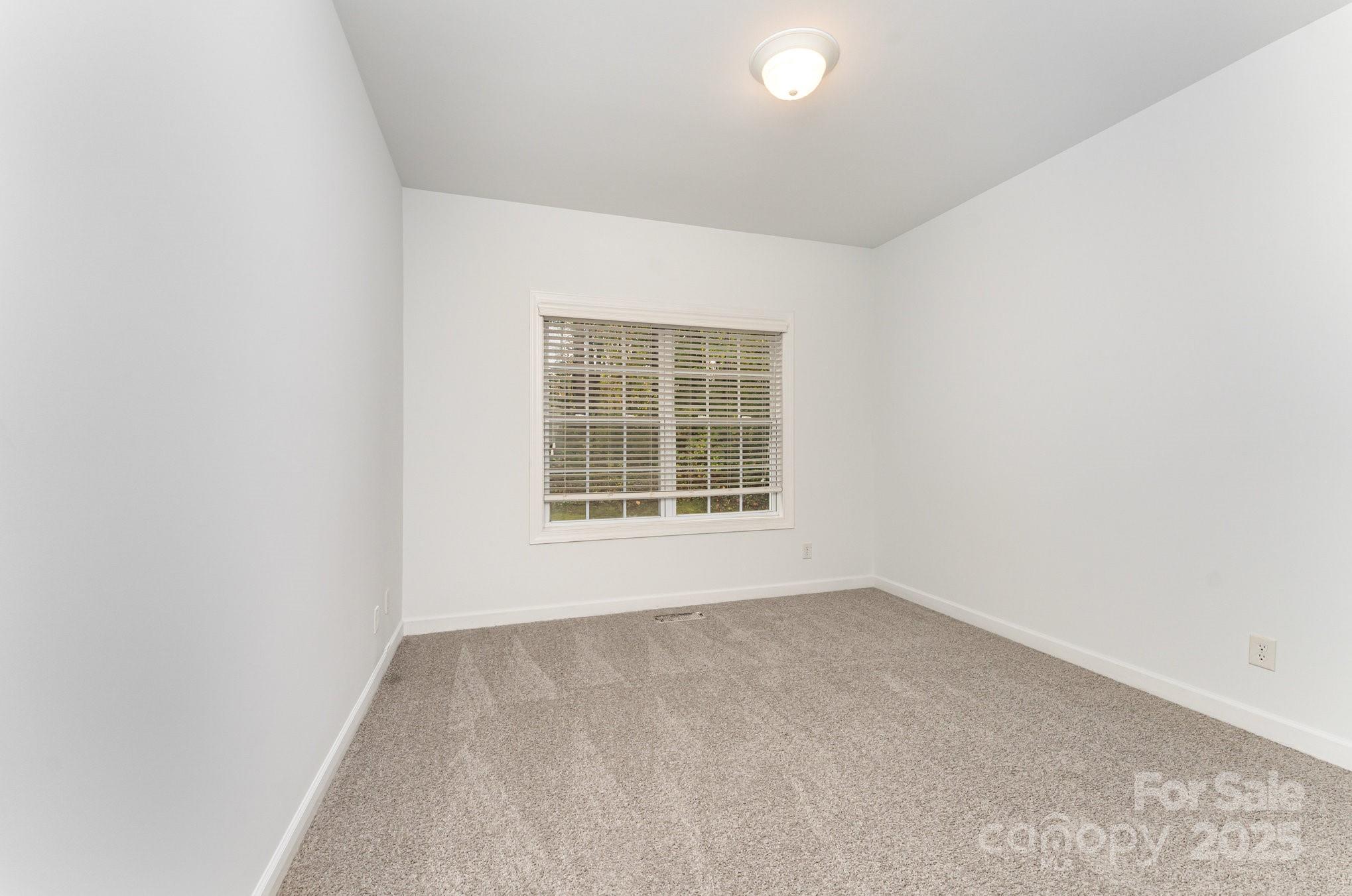 14333 Maclauren Lane Property Photo 23