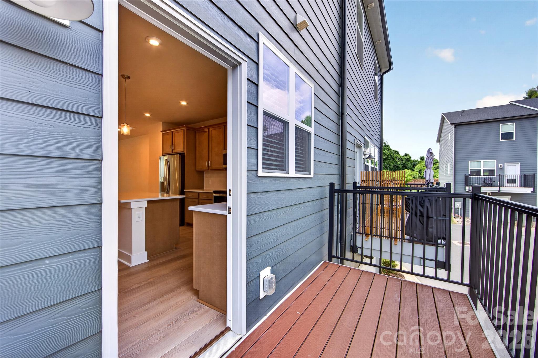 1530 Levy Way Property Photo 18