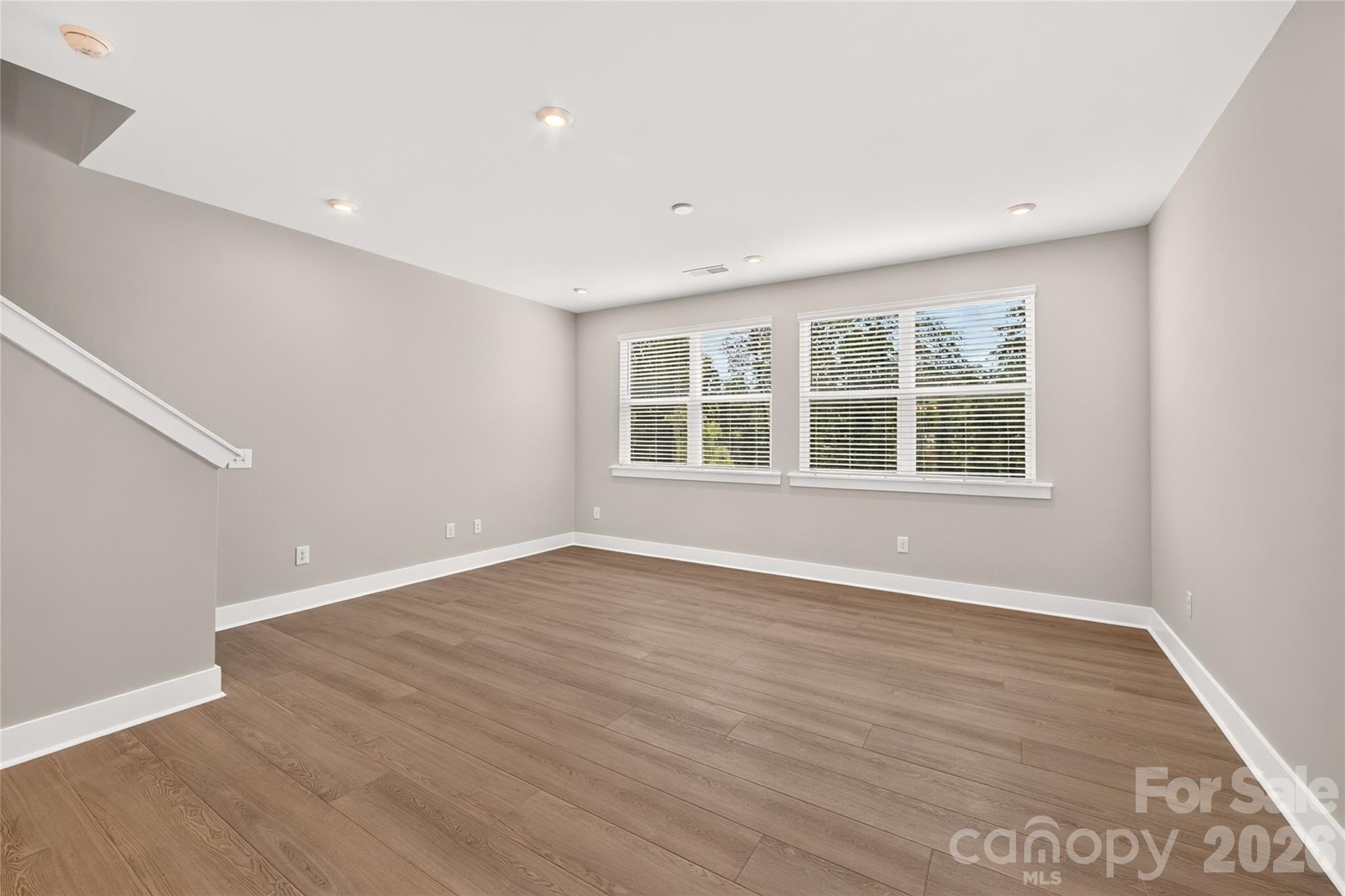 1530 Levy Way Property Photo 22