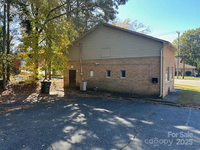 228 Statesville Boulevard Property Photo 3