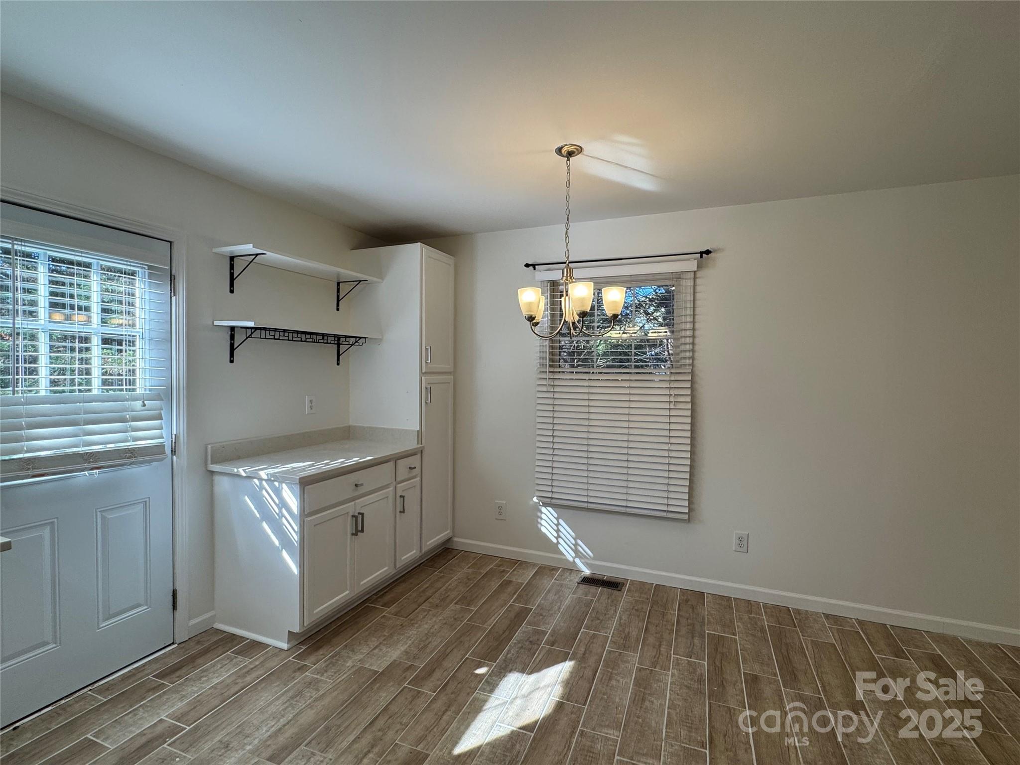 314 E Louisiana Avenue Property Photo 4