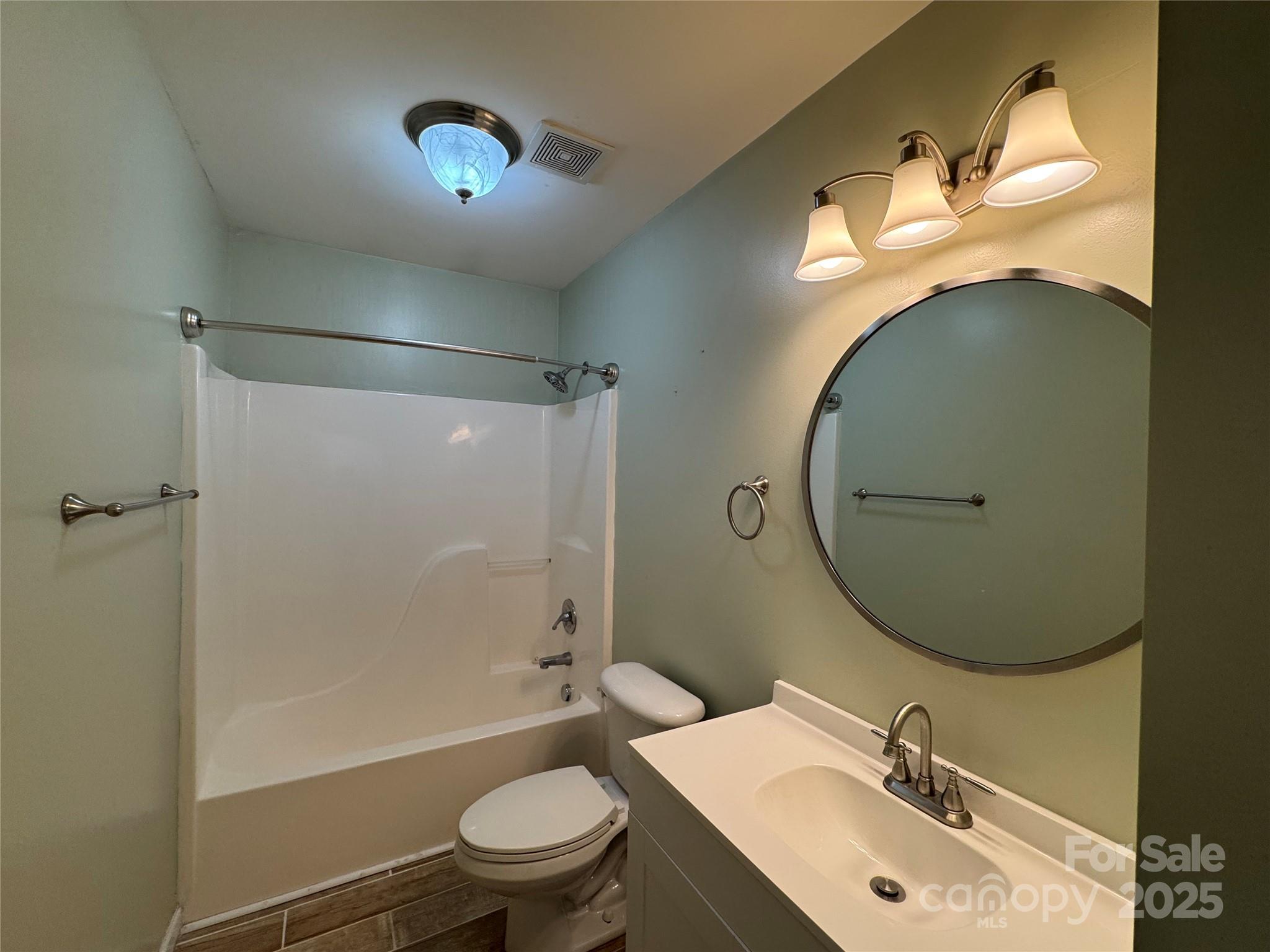 314 E Louisiana Avenue Property Photo 7