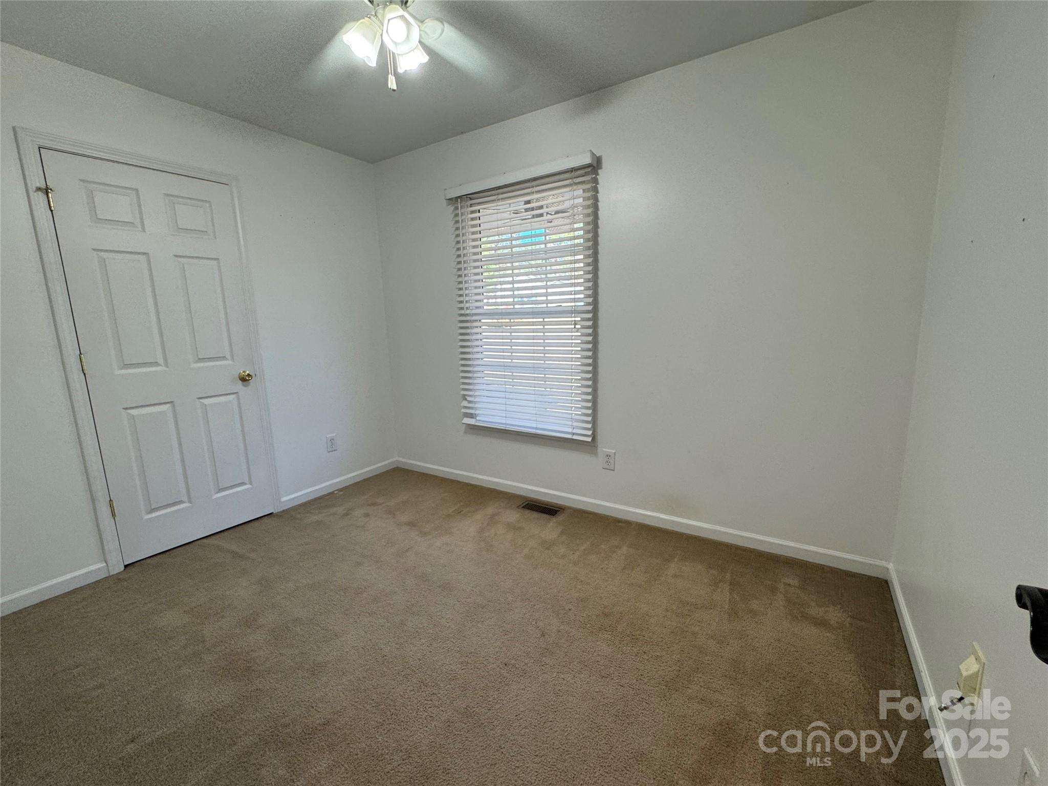 314 E Louisiana Avenue Property Photo 8