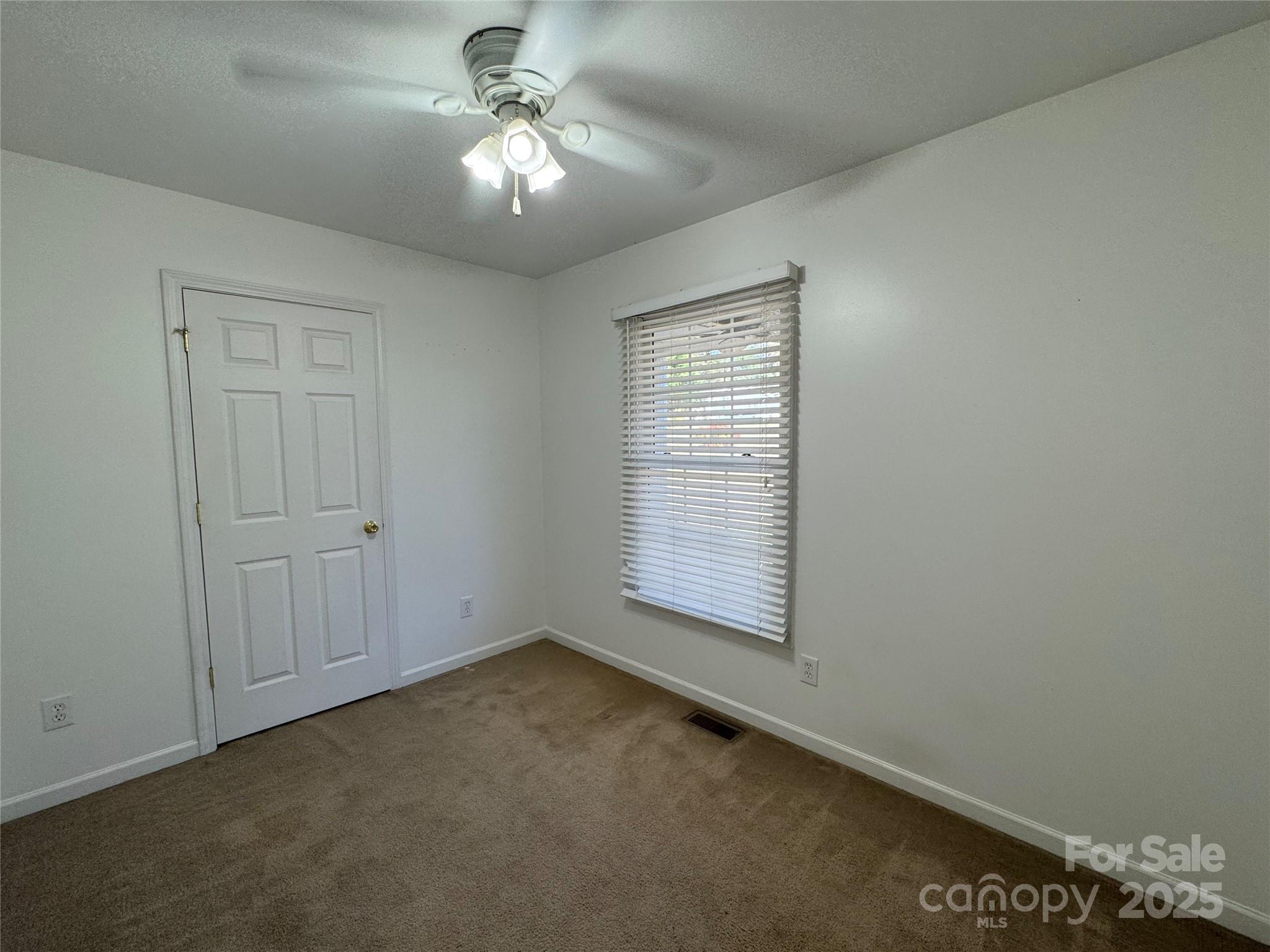 314 E Louisiana Avenue Property Photo 9