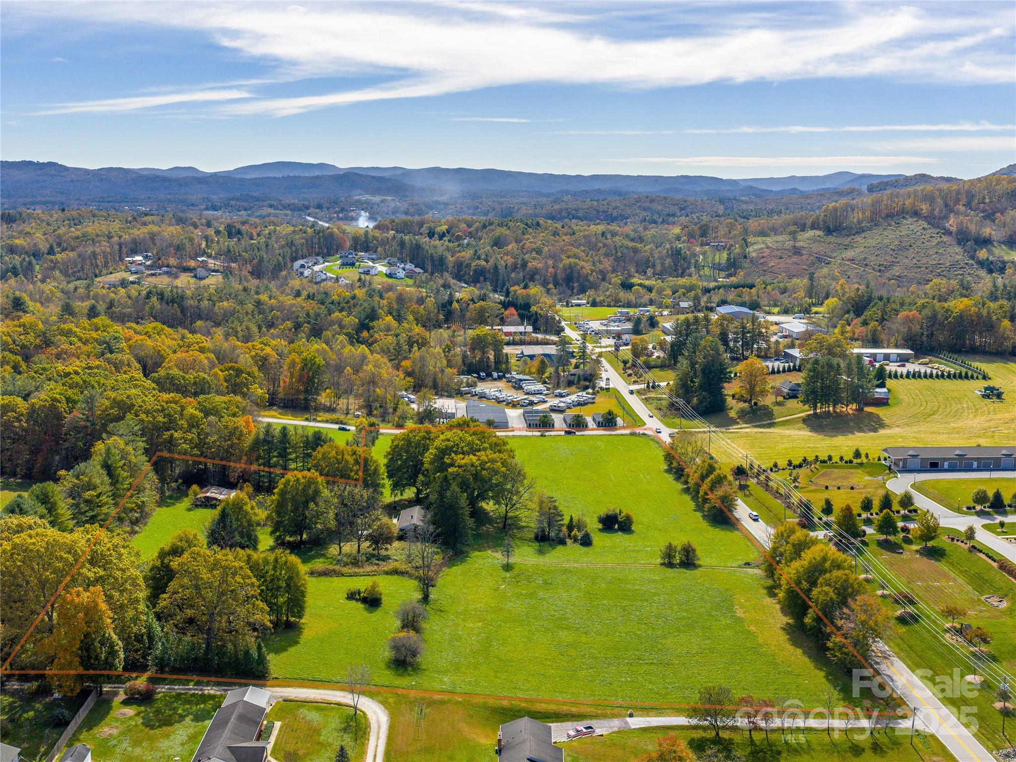 5620 Old Haywood Road Property Photo 1