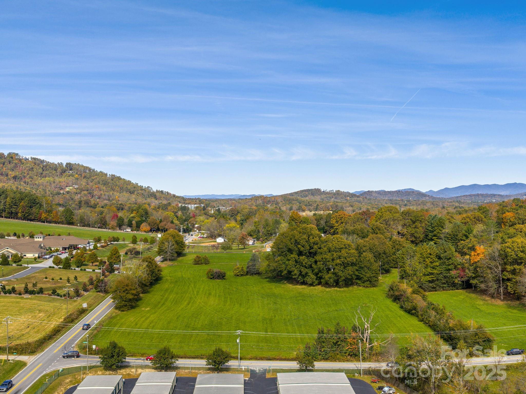 5620 Old Haywood Road Property Photo 2