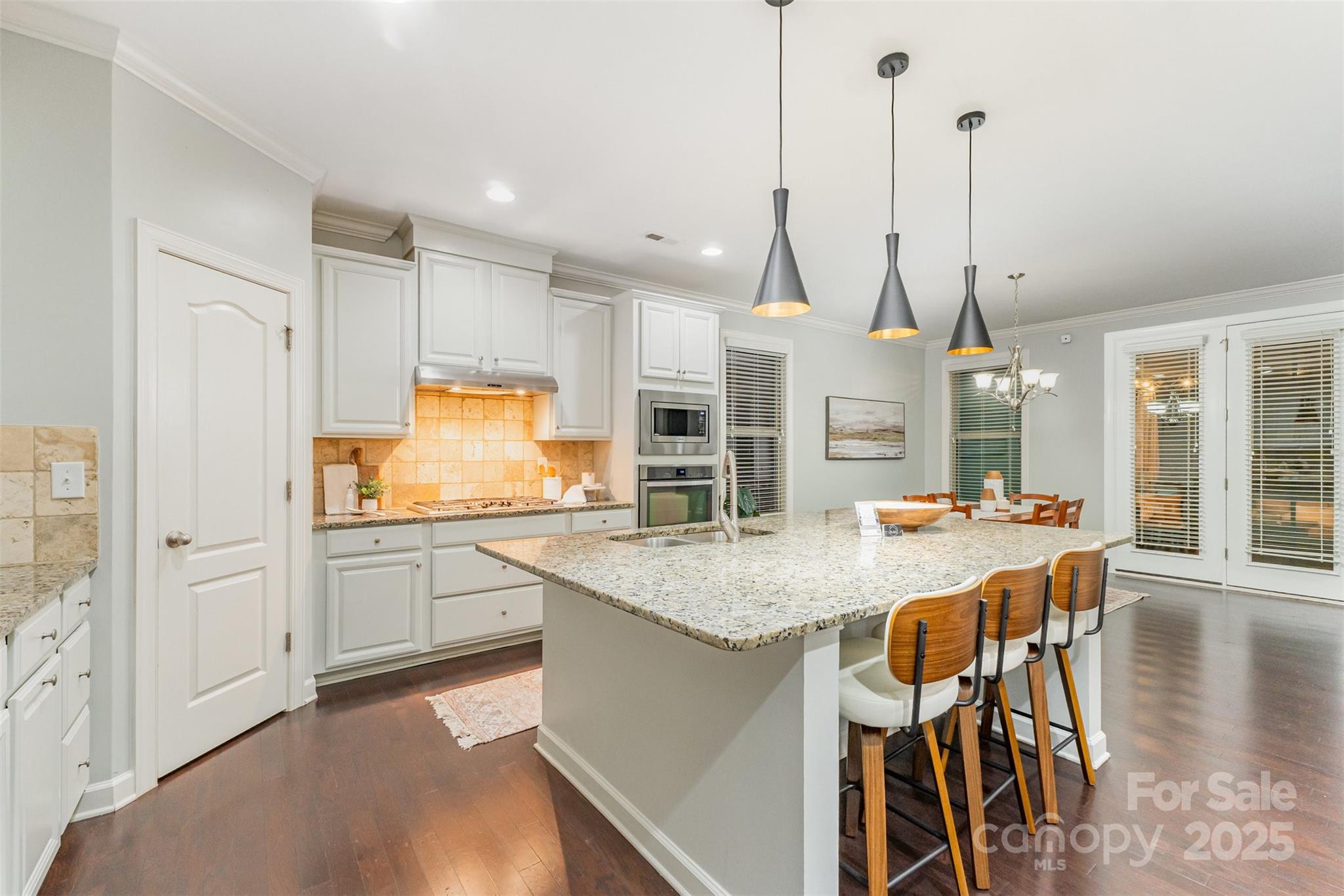 1331 Cilantro Court Property Photo 7