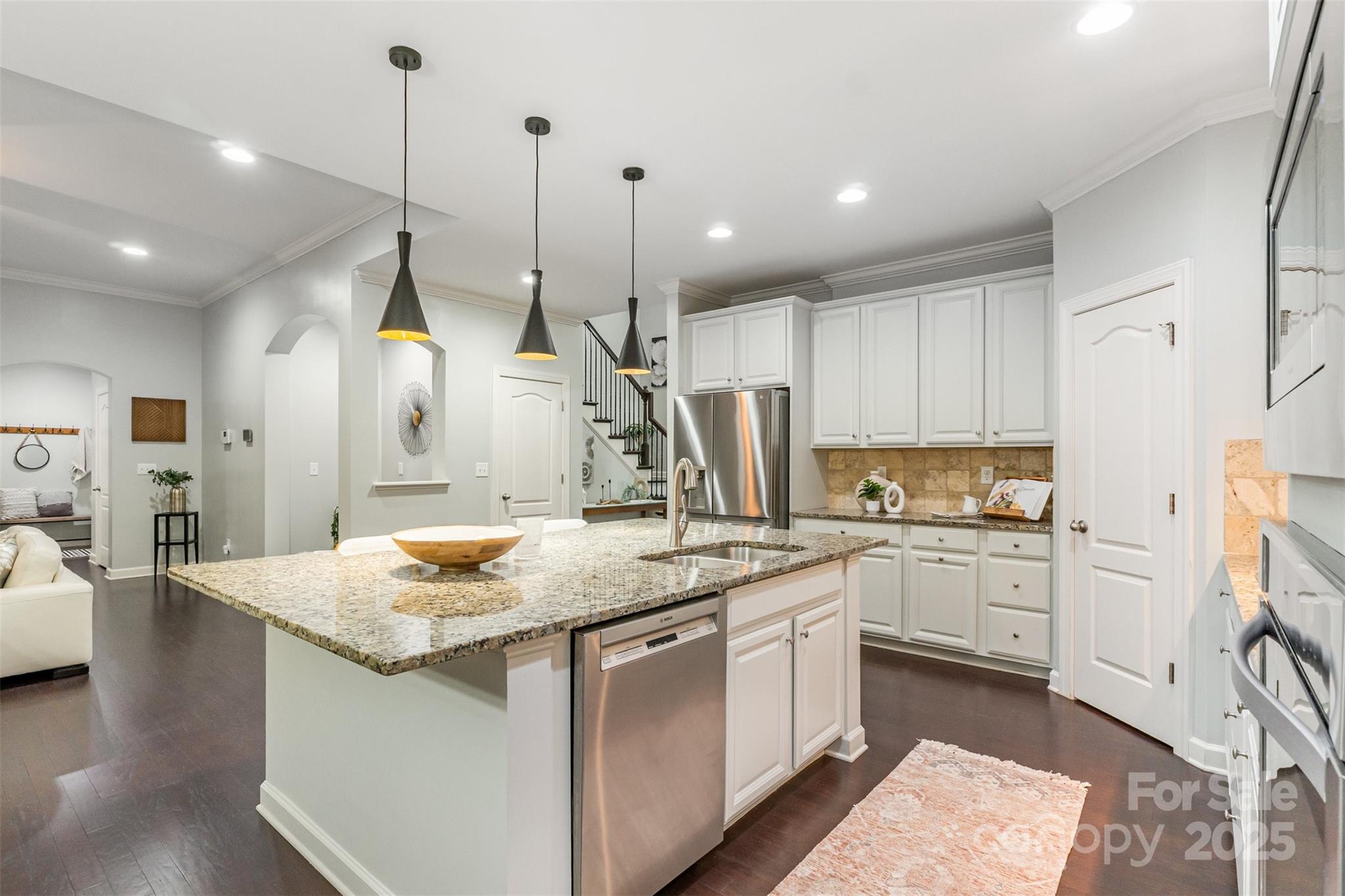 1331 Cilantro Court Property Photo 8