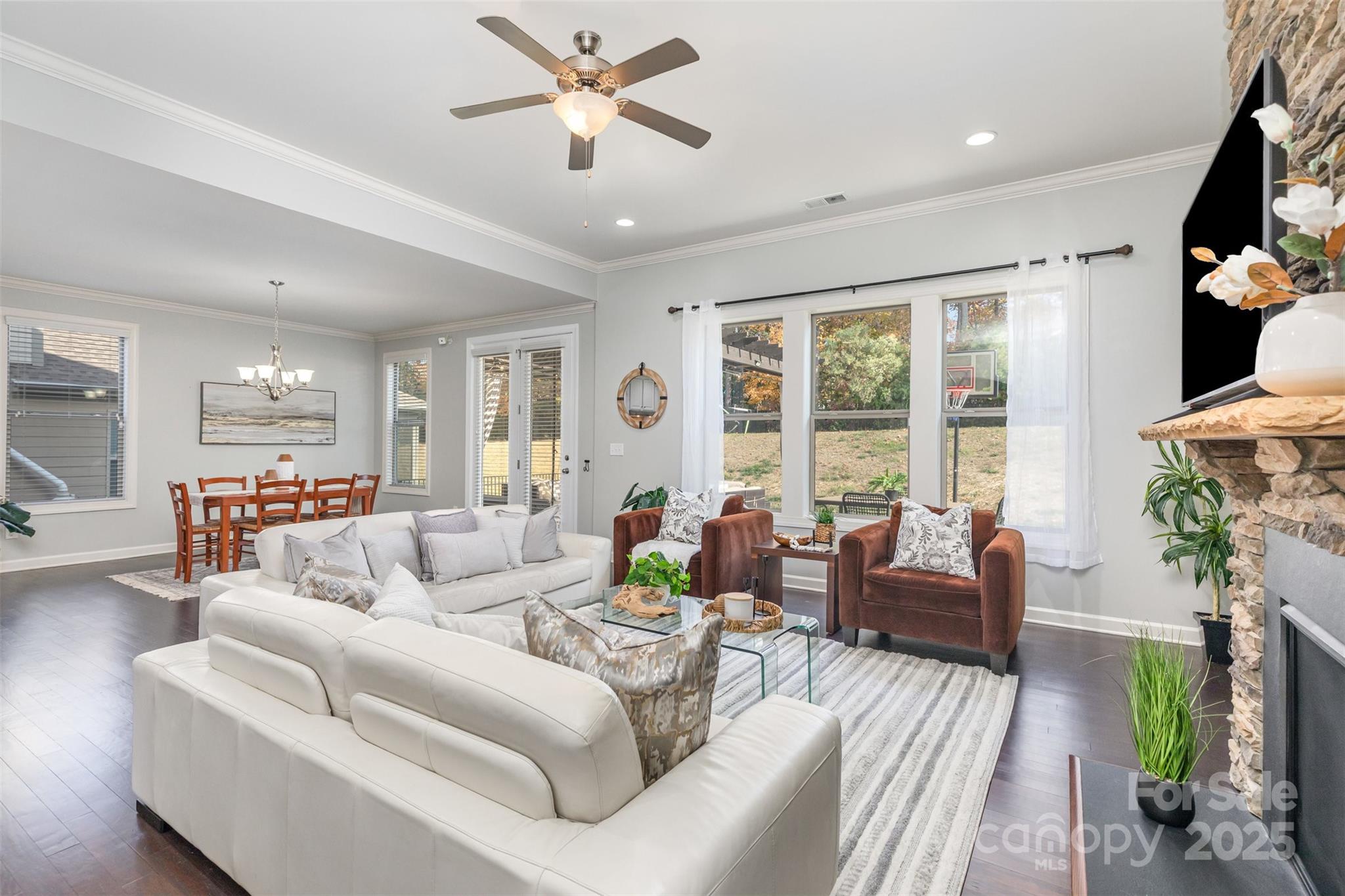 1331 Cilantro Court Property Photo 13