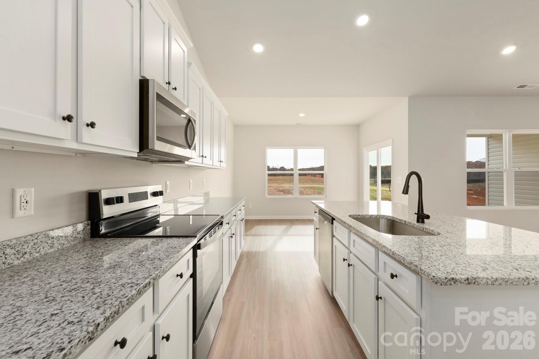 275 Limestone Terrace Property Photo 12