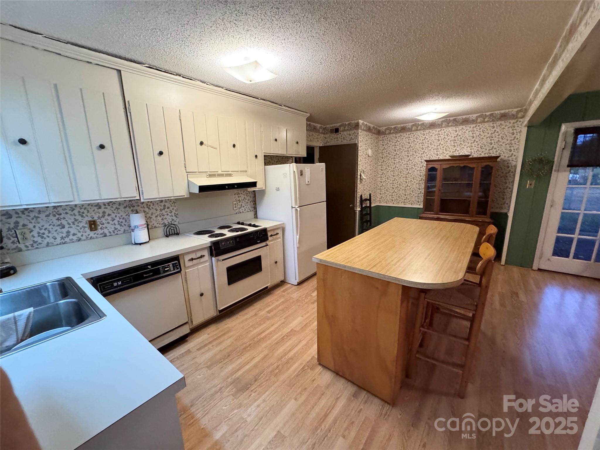 7501 Pawtuckett Road Property Photo 6