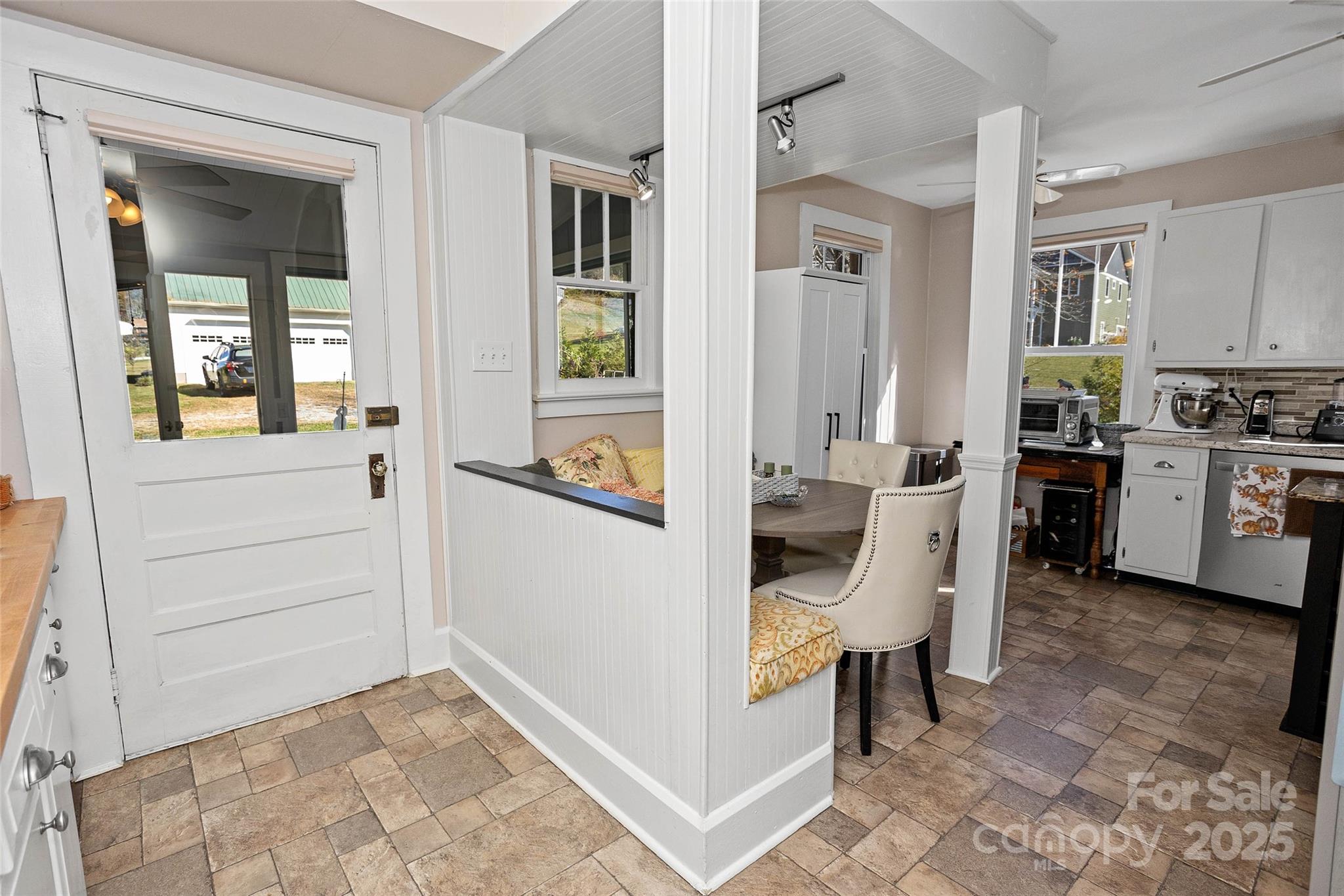 3471 & 3273 Chimney Rock Road Property Photo 13