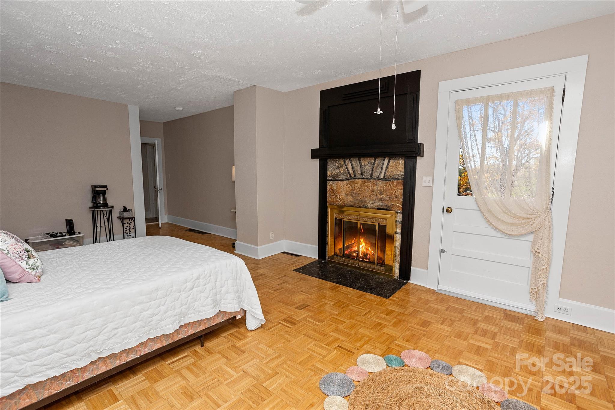 3471 & 3273 Chimney Rock Road Property Photo 17