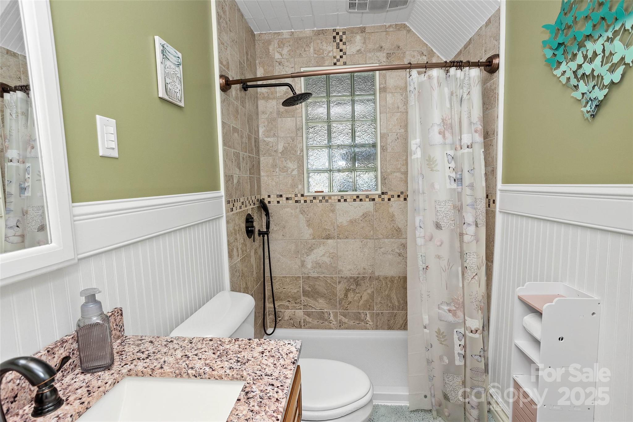 3471 & 3273 Chimney Rock Road Property Photo 18