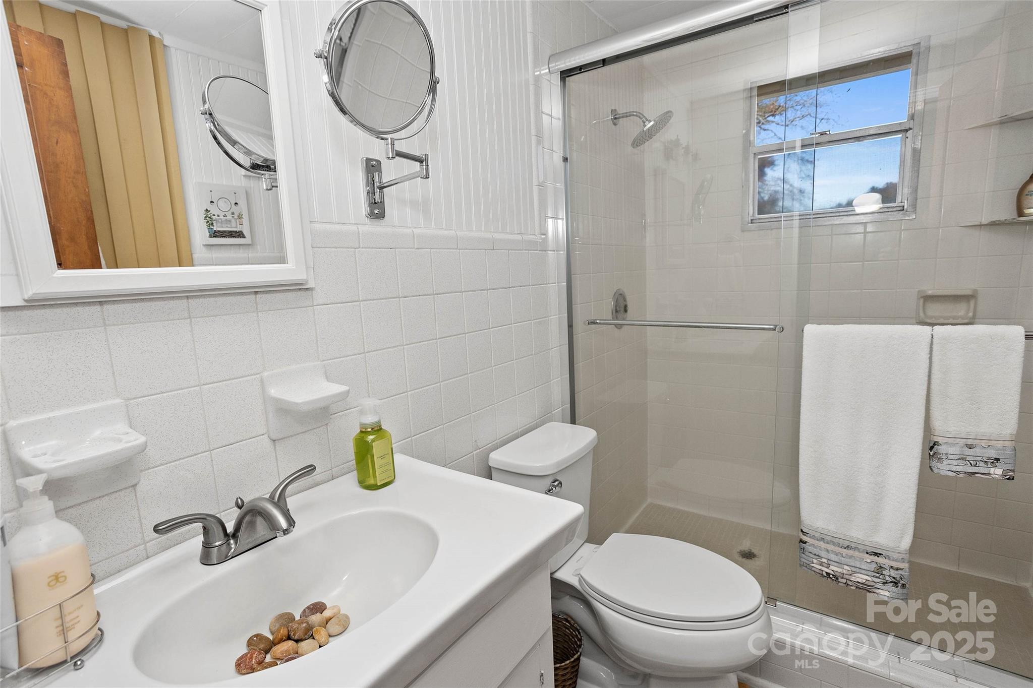 3471 & 3273 Chimney Rock Road Property Photo 24