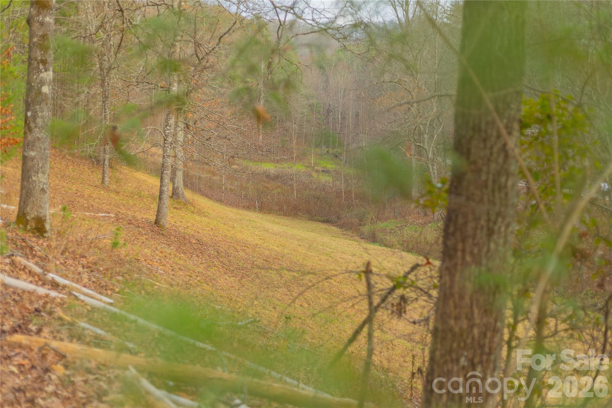 104 Robin Lane Property Photo 1