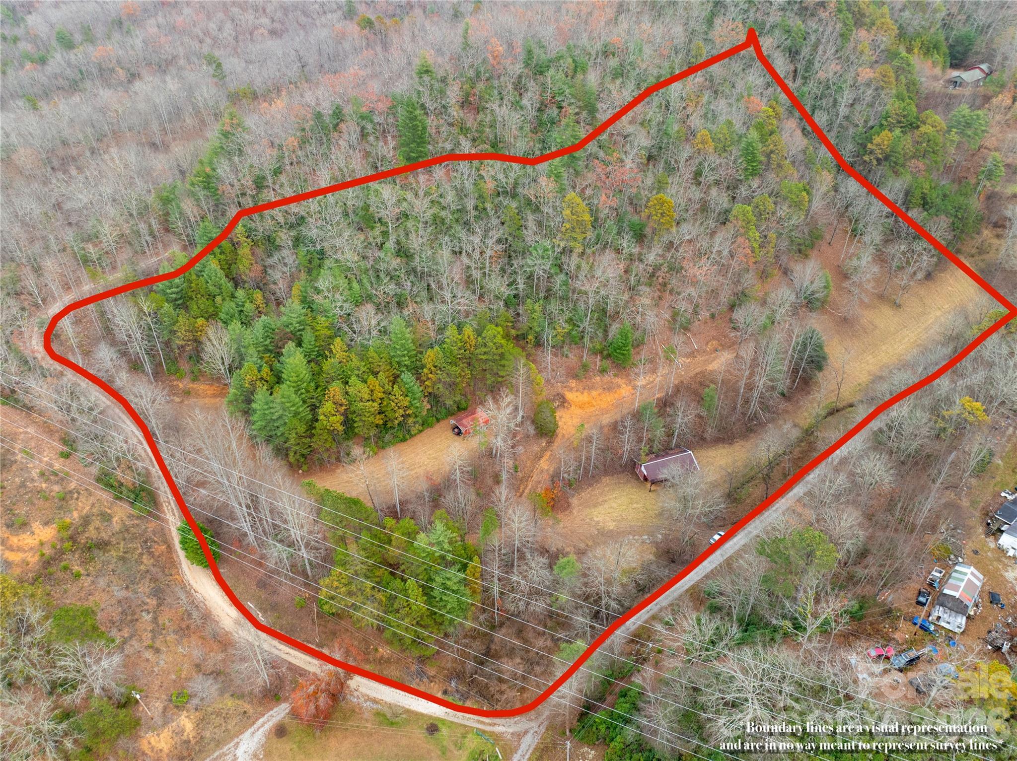 104 Robin Lane Property Photo 3