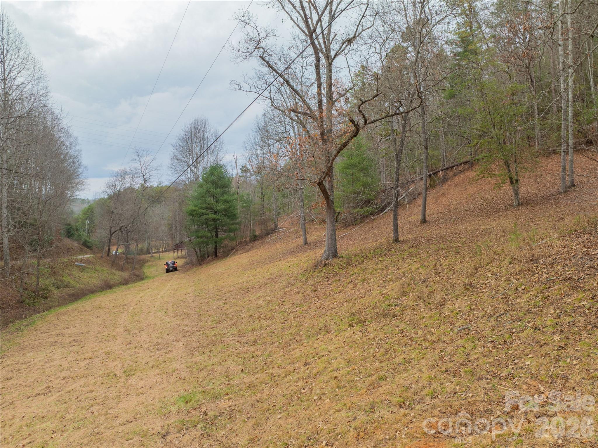 104 Robin Lane Property Photo 27