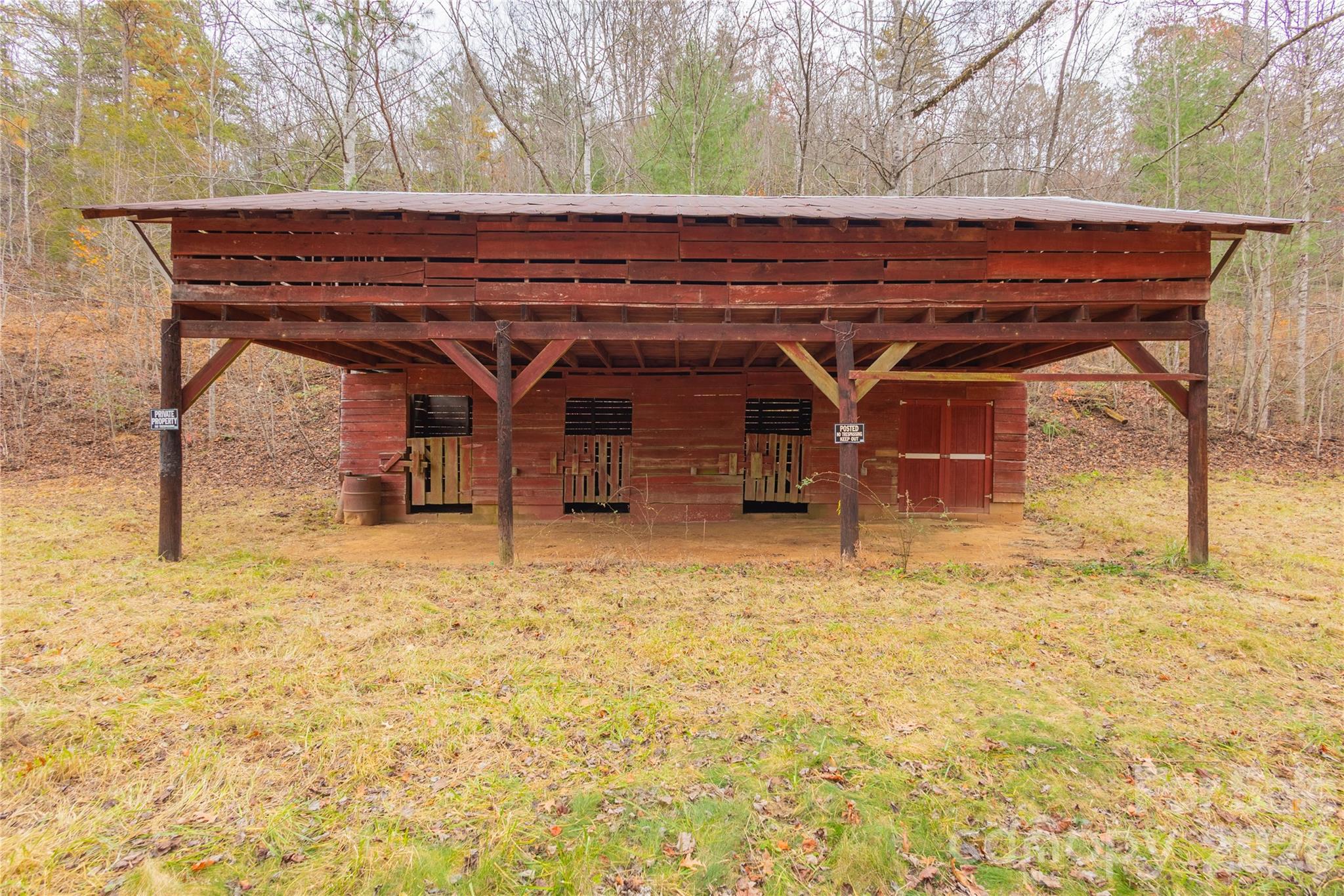 104 Robin Lane Property Photo 34