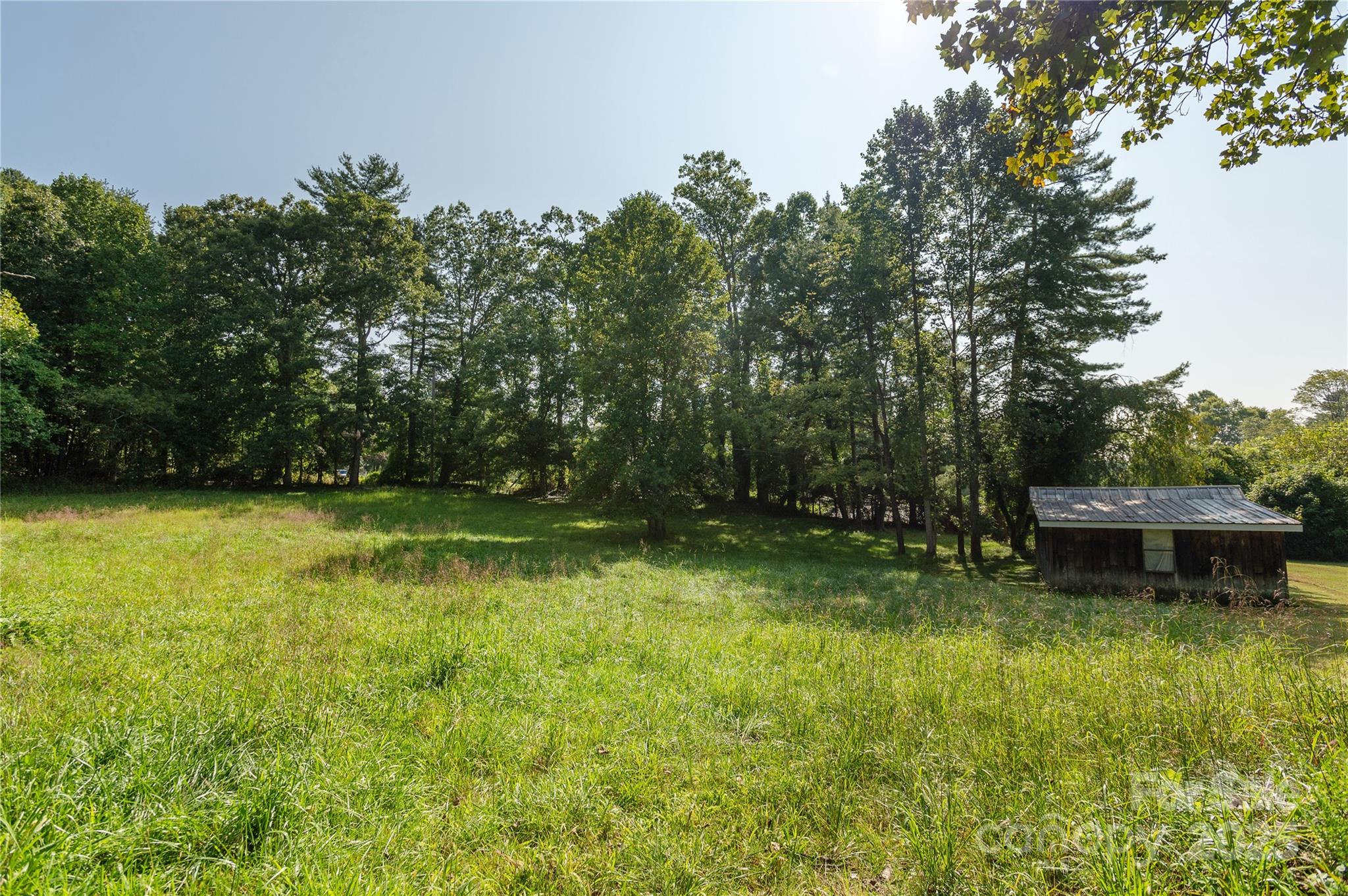 1925-b Windsor Drive Property Photo 13