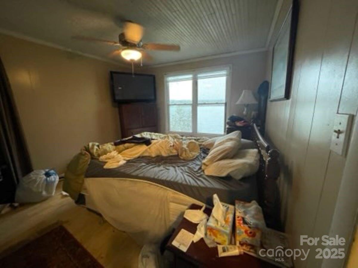 6604 Harbor Lane Property Photo 8