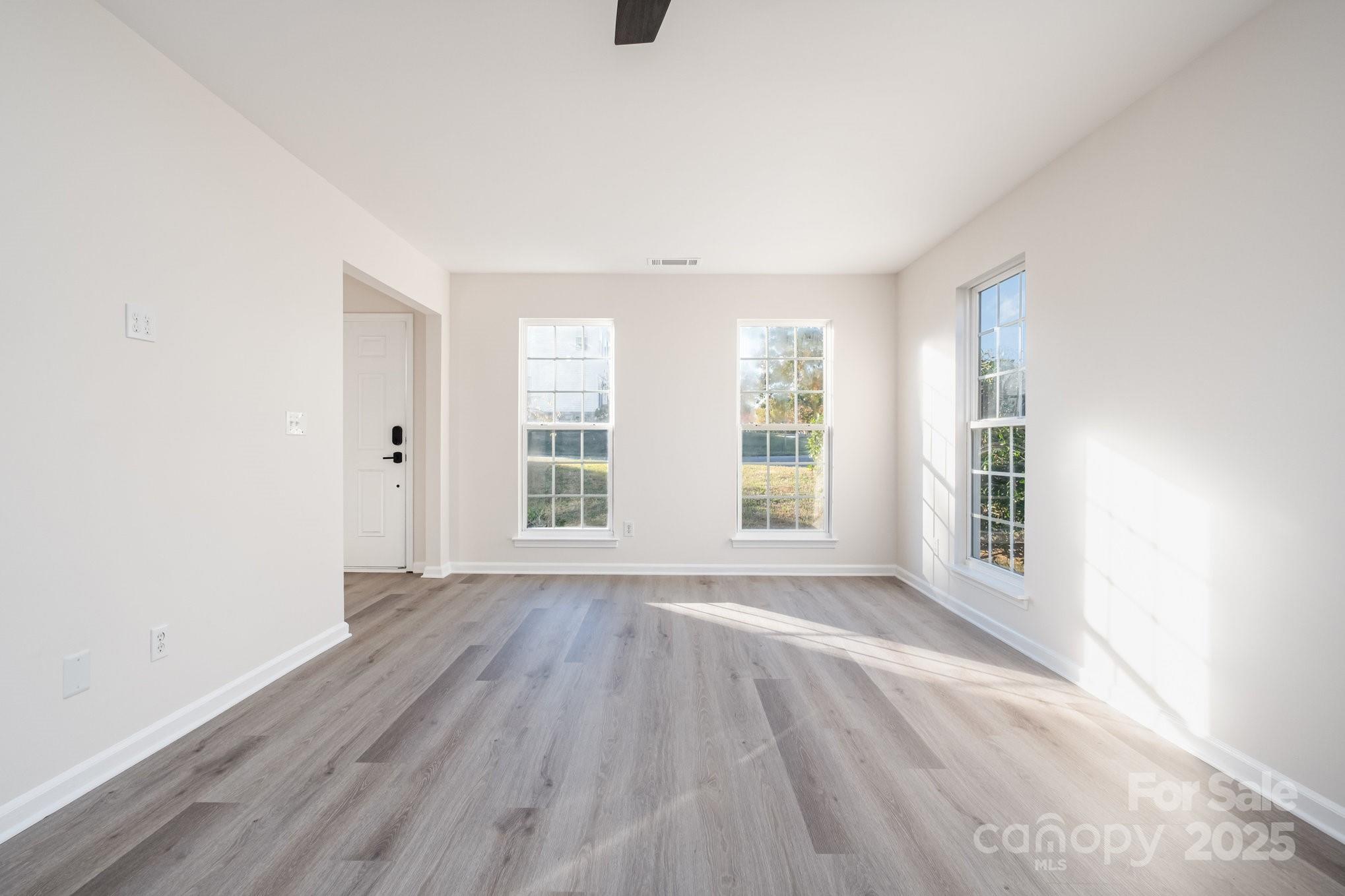 12250 Wallace Ridge Drive Property Photo 7