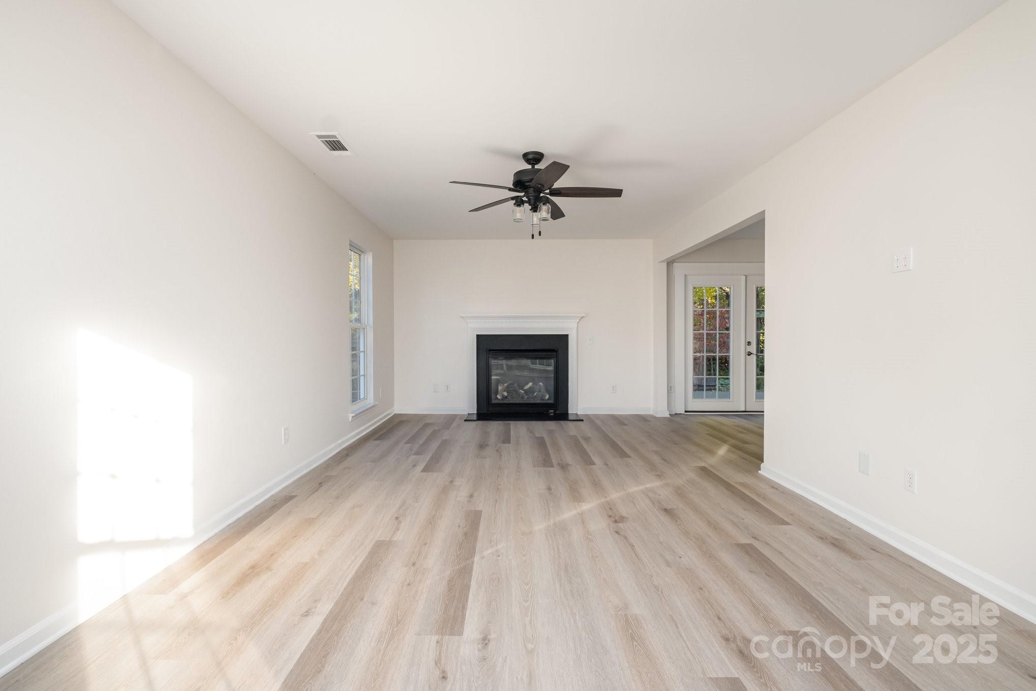 12250 Wallace Ridge Drive Property Photo 10