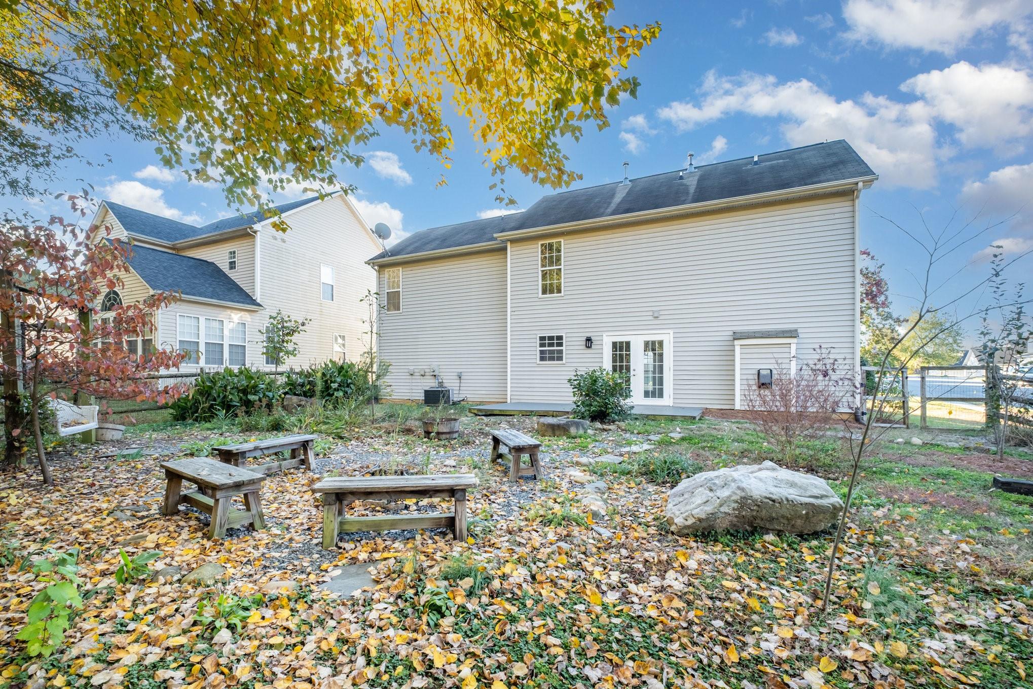 12250 Wallace Ridge Drive Property Photo 30