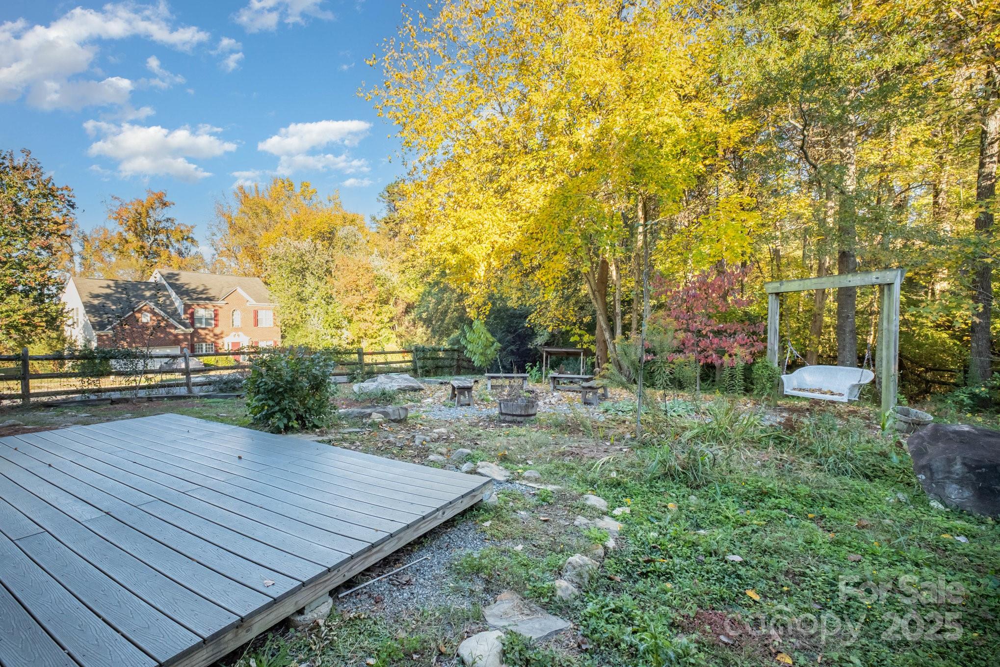 12250 Wallace Ridge Drive Property Photo 32