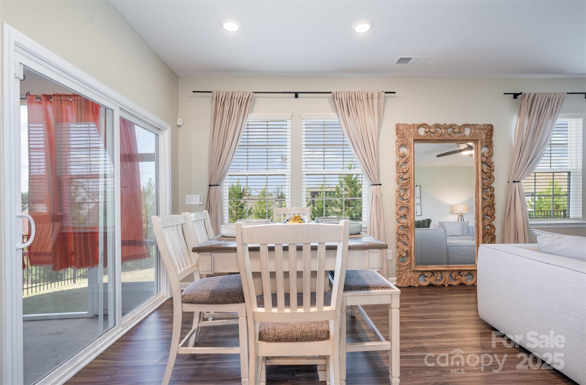 4033 Whipcord Drive Property Photo 7