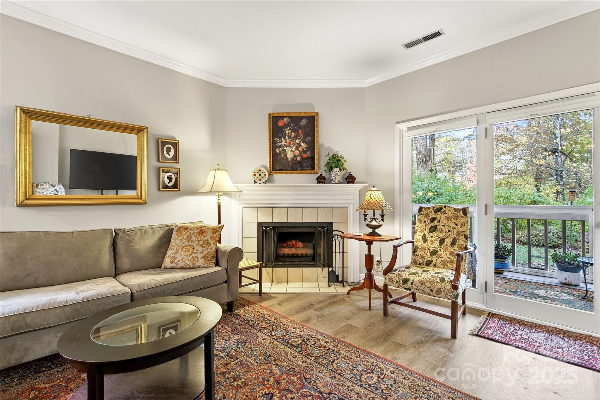 16 Timberlake Drive Property Photo 7