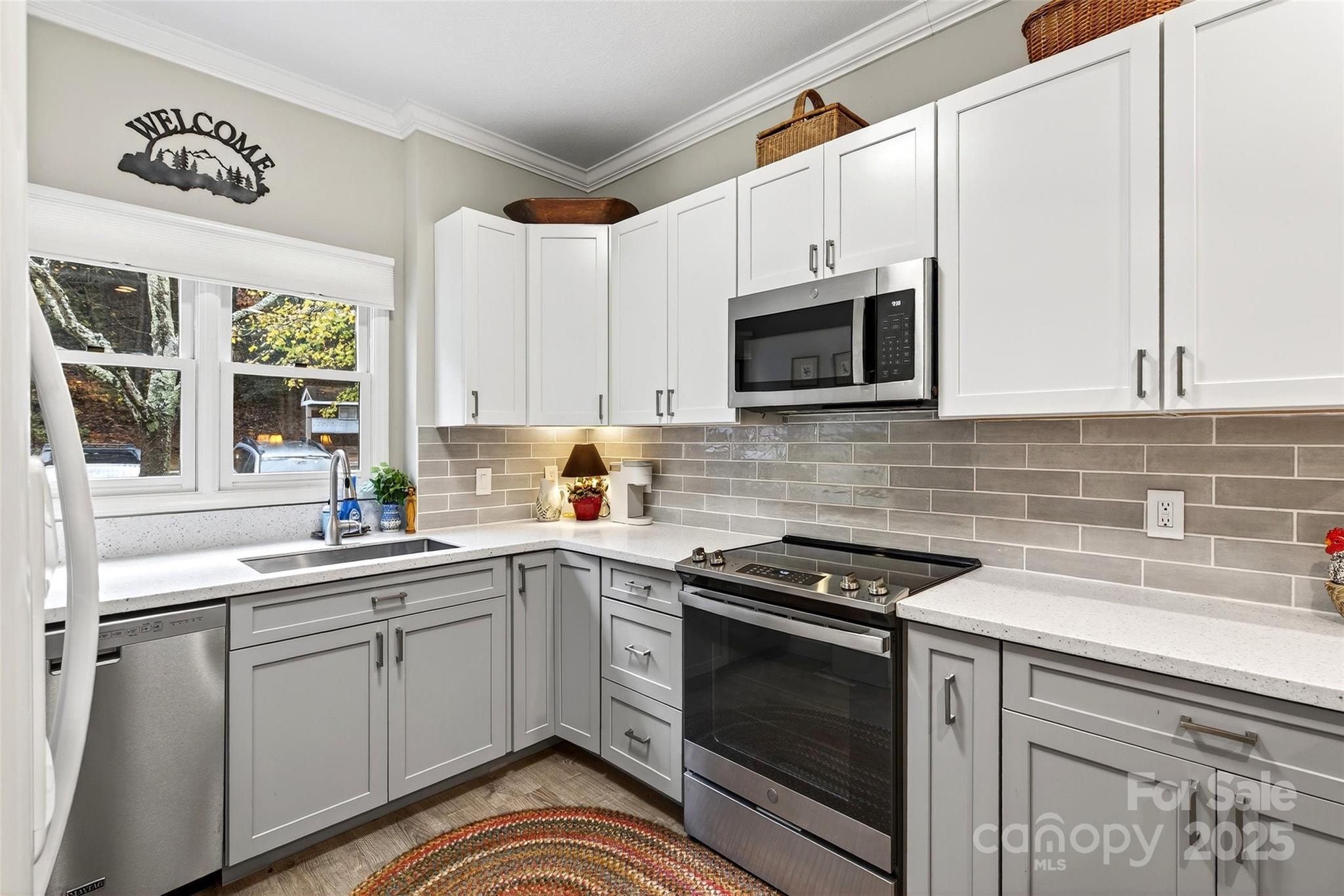 16 Timberlake Drive Property Photo 13