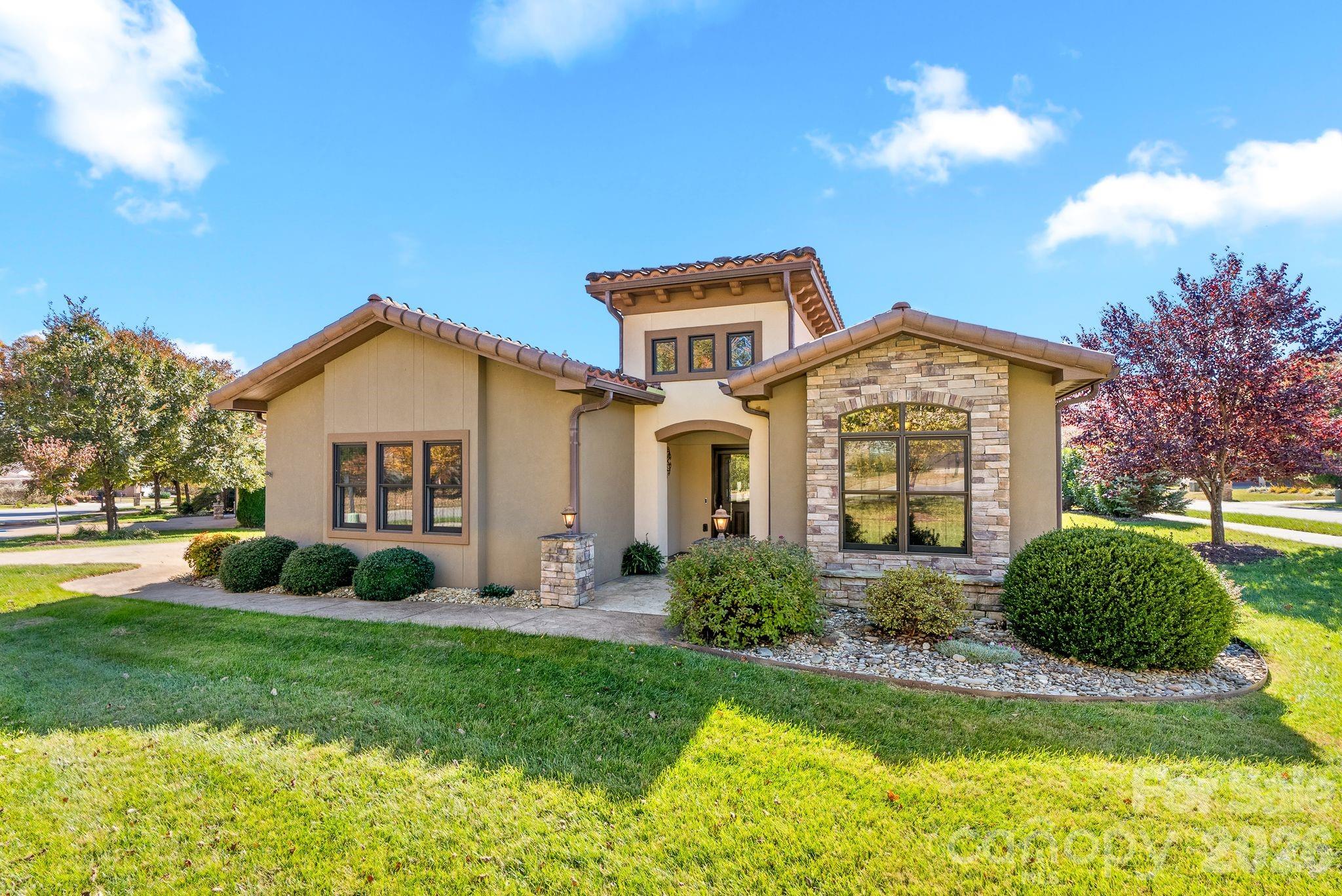 4 Pacifico Drive Property Photo 1
