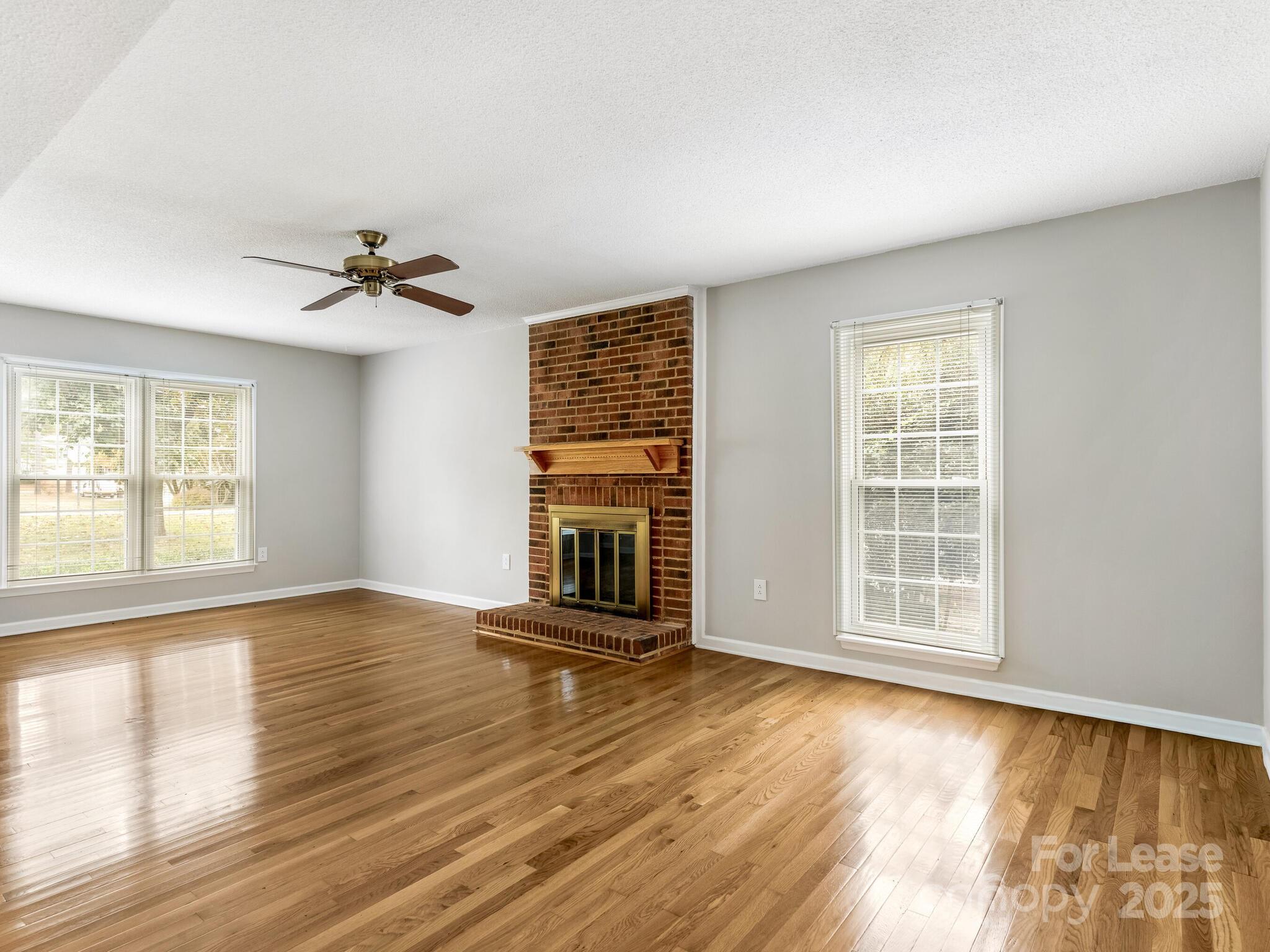 9701 Kent Village Drive Property Photo 8