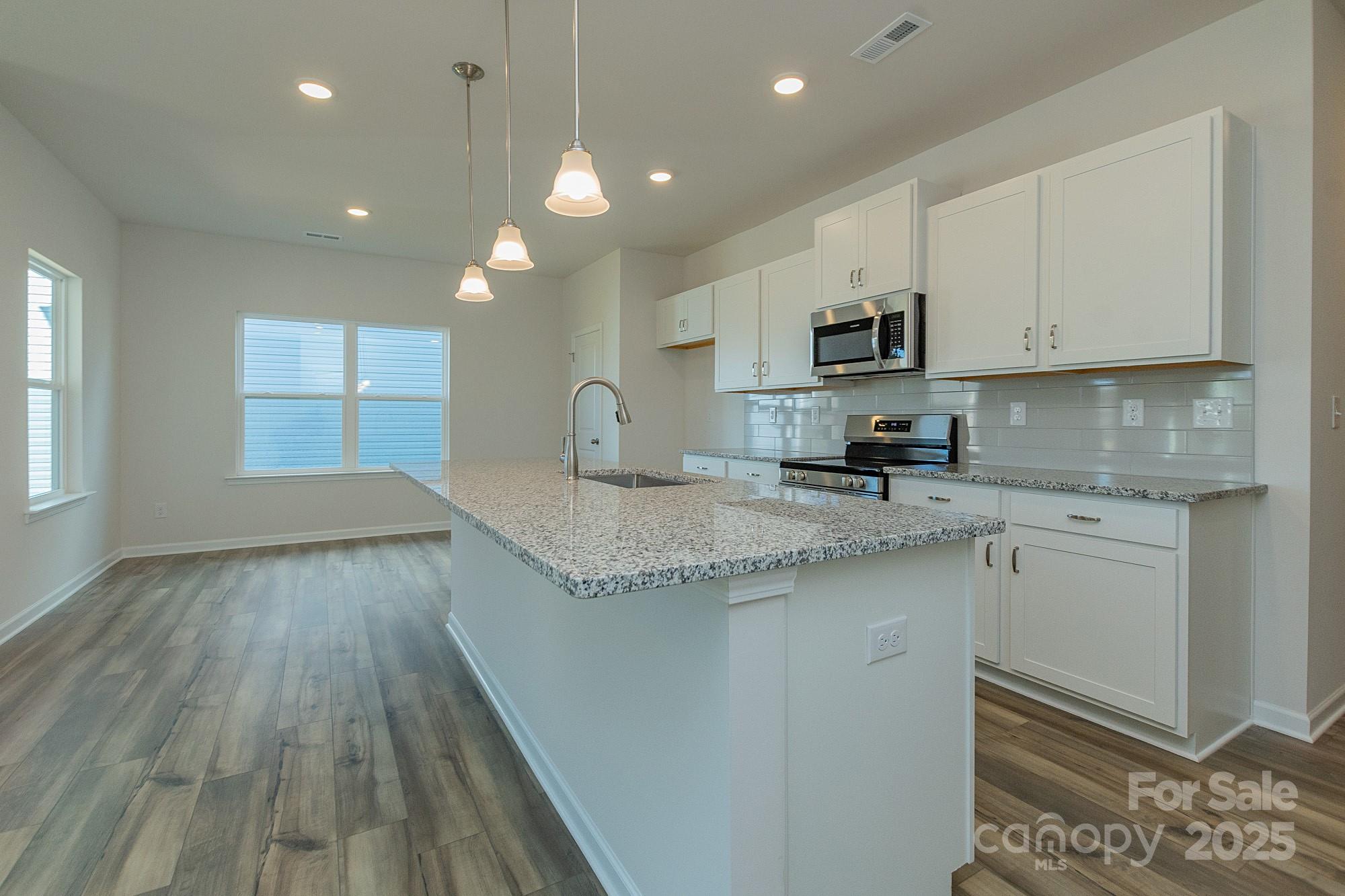 1212 Langston Lane Property Photo 7