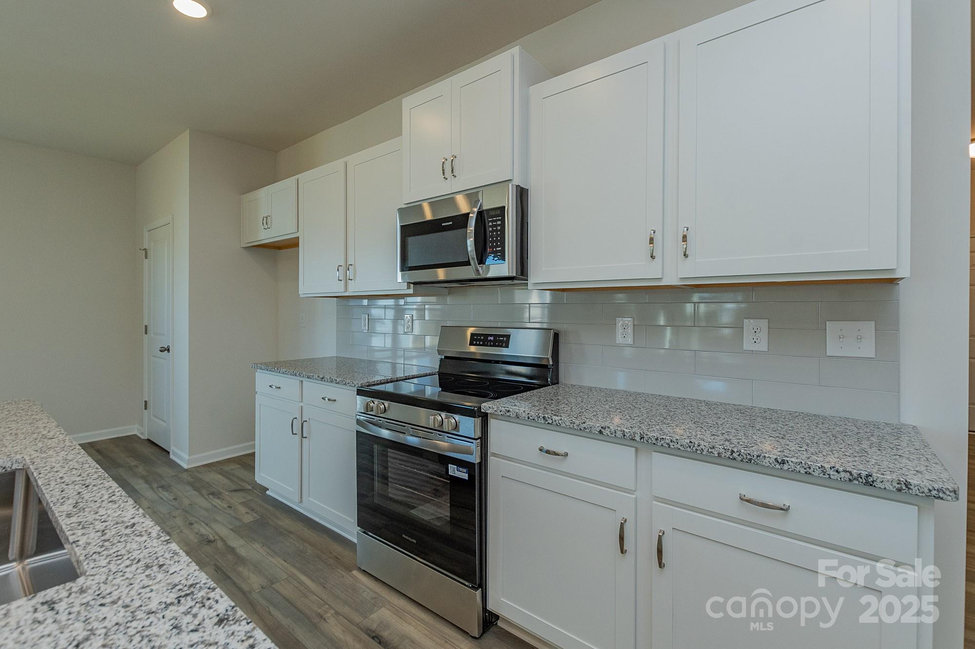 1212 Langston Lane Property Photo 8