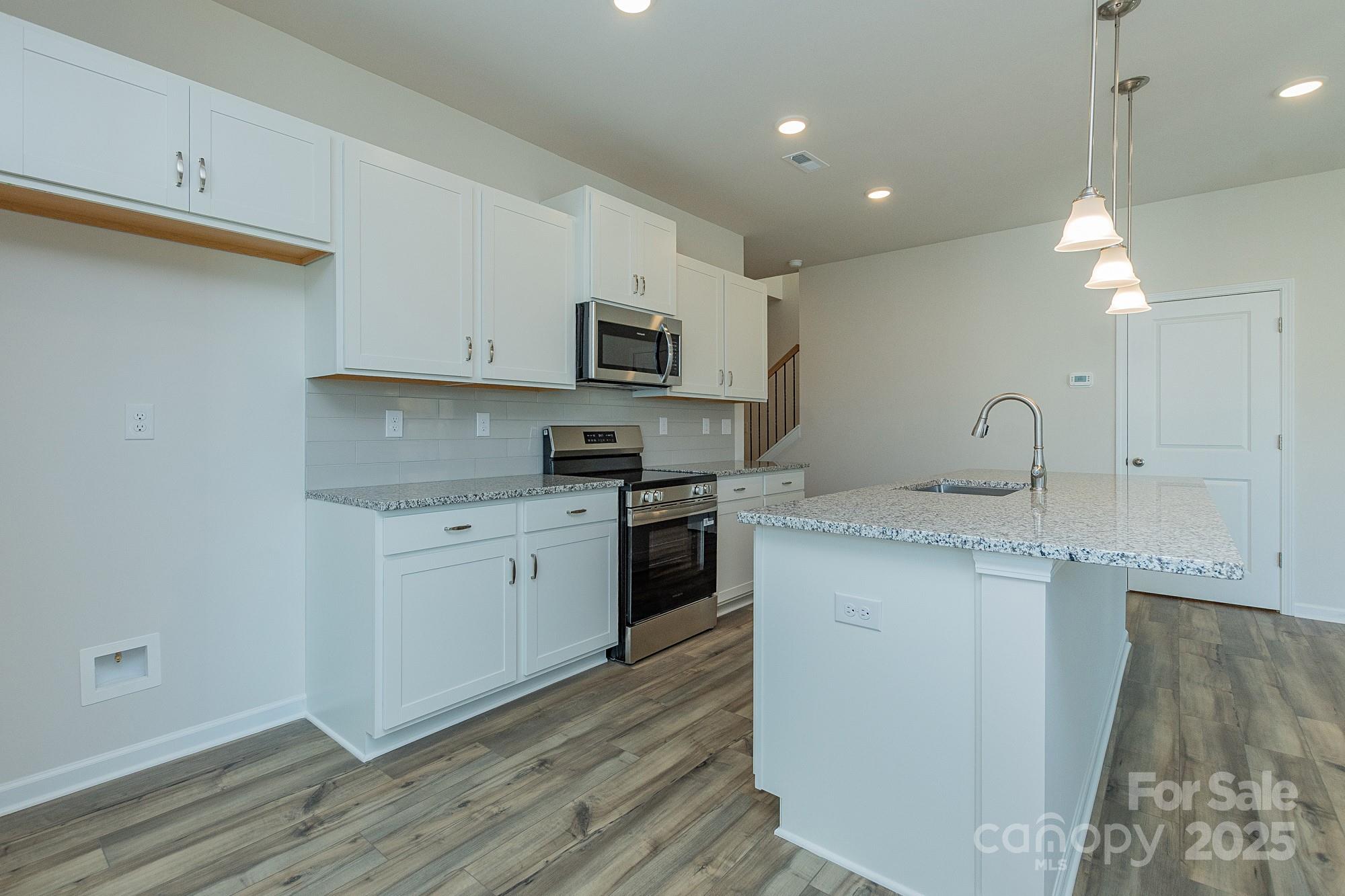 1212 Langston Lane Property Photo 11