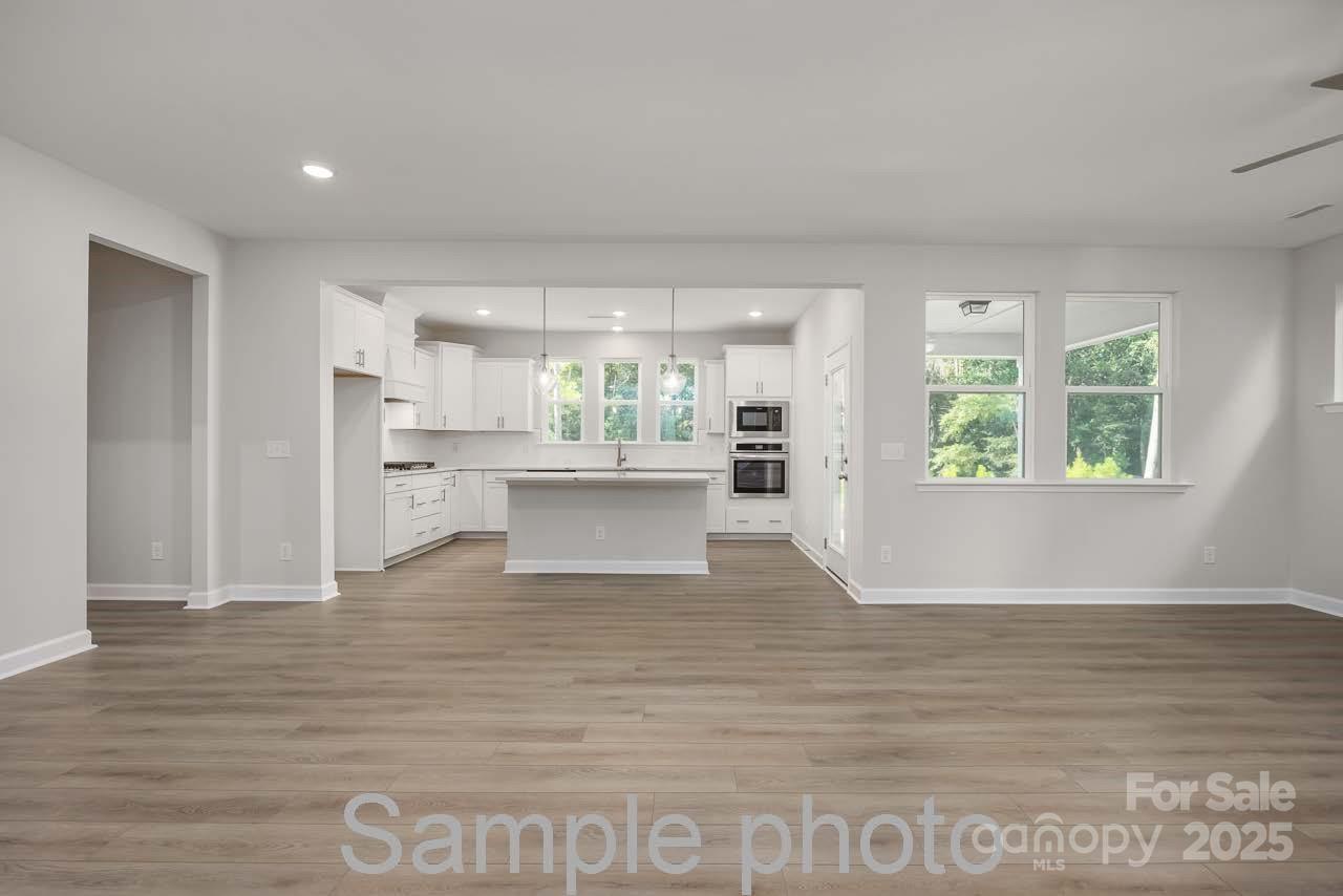 3021 Hayes Ridge Drive 24 Property Photo 7