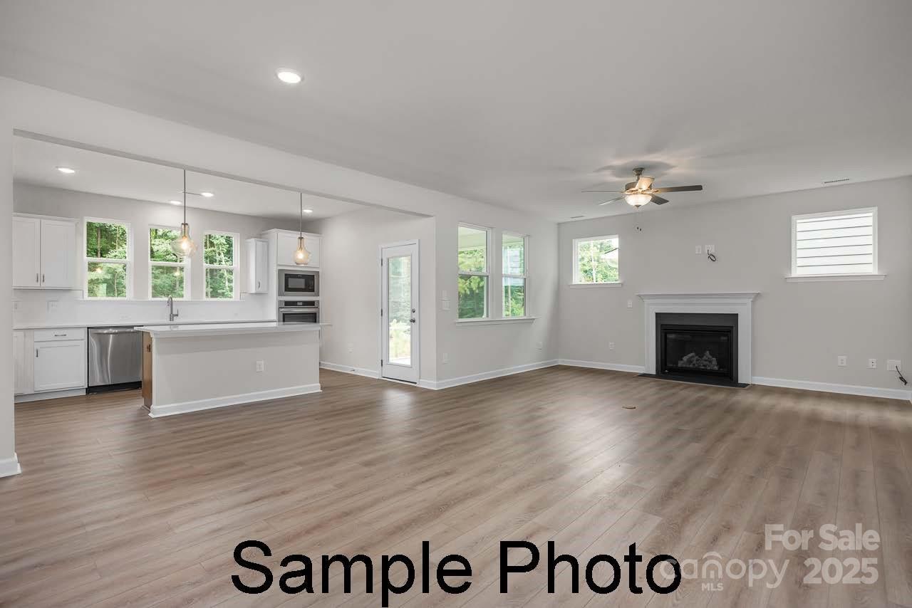 3021 Hayes Ridge Drive 24 Property Photo 9