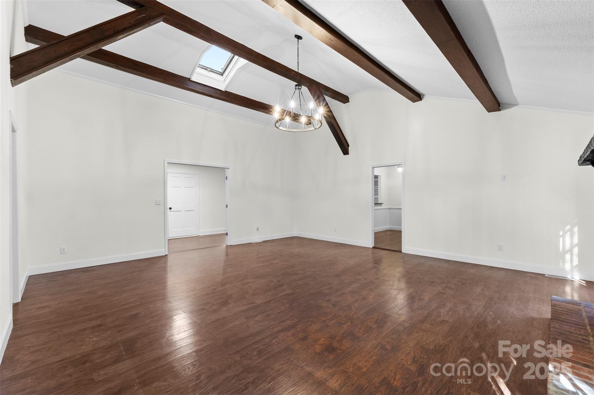 5420 Saddlewood Lane Property Photo 6