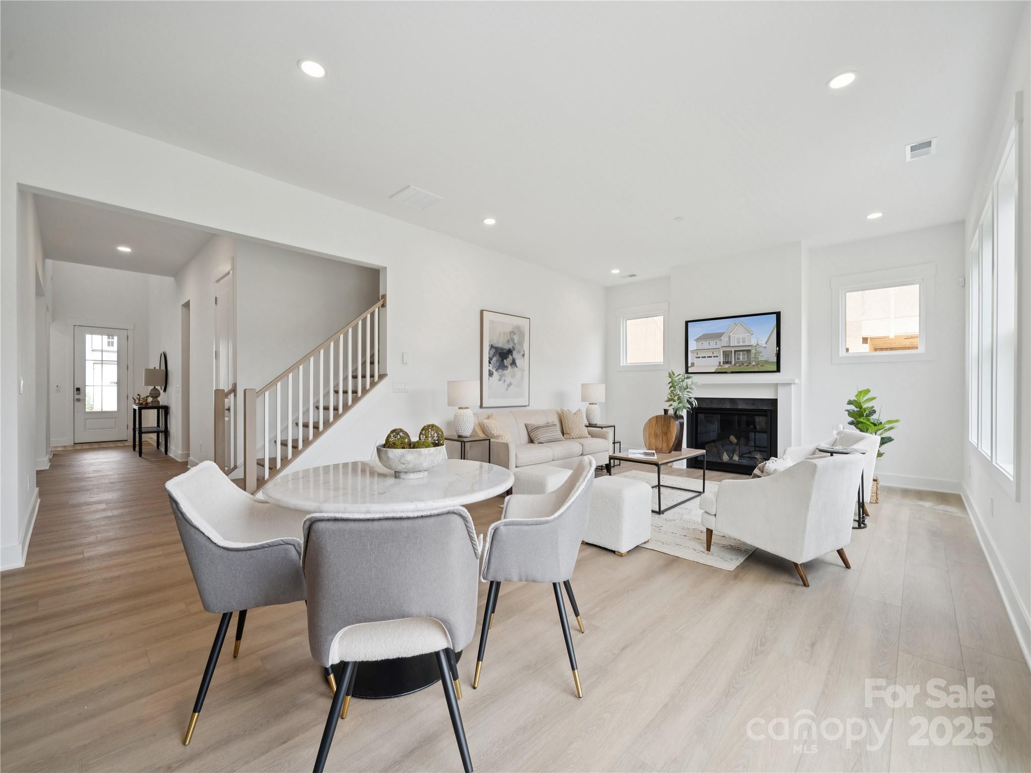 5311 Vernon Ridge Road 118 Property Photo 4