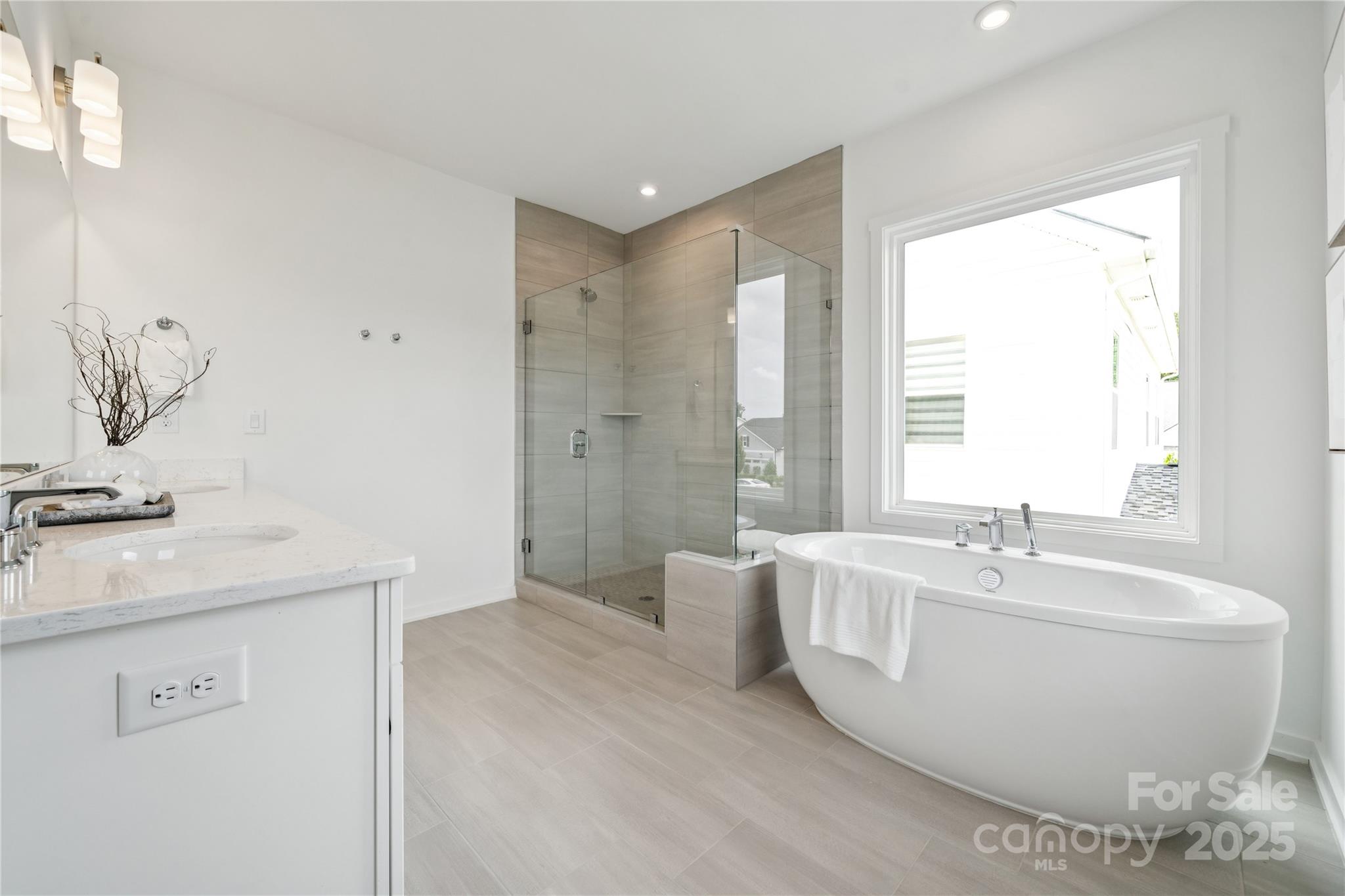 5259 Vernon Ridge Road 76 Property Photo 10