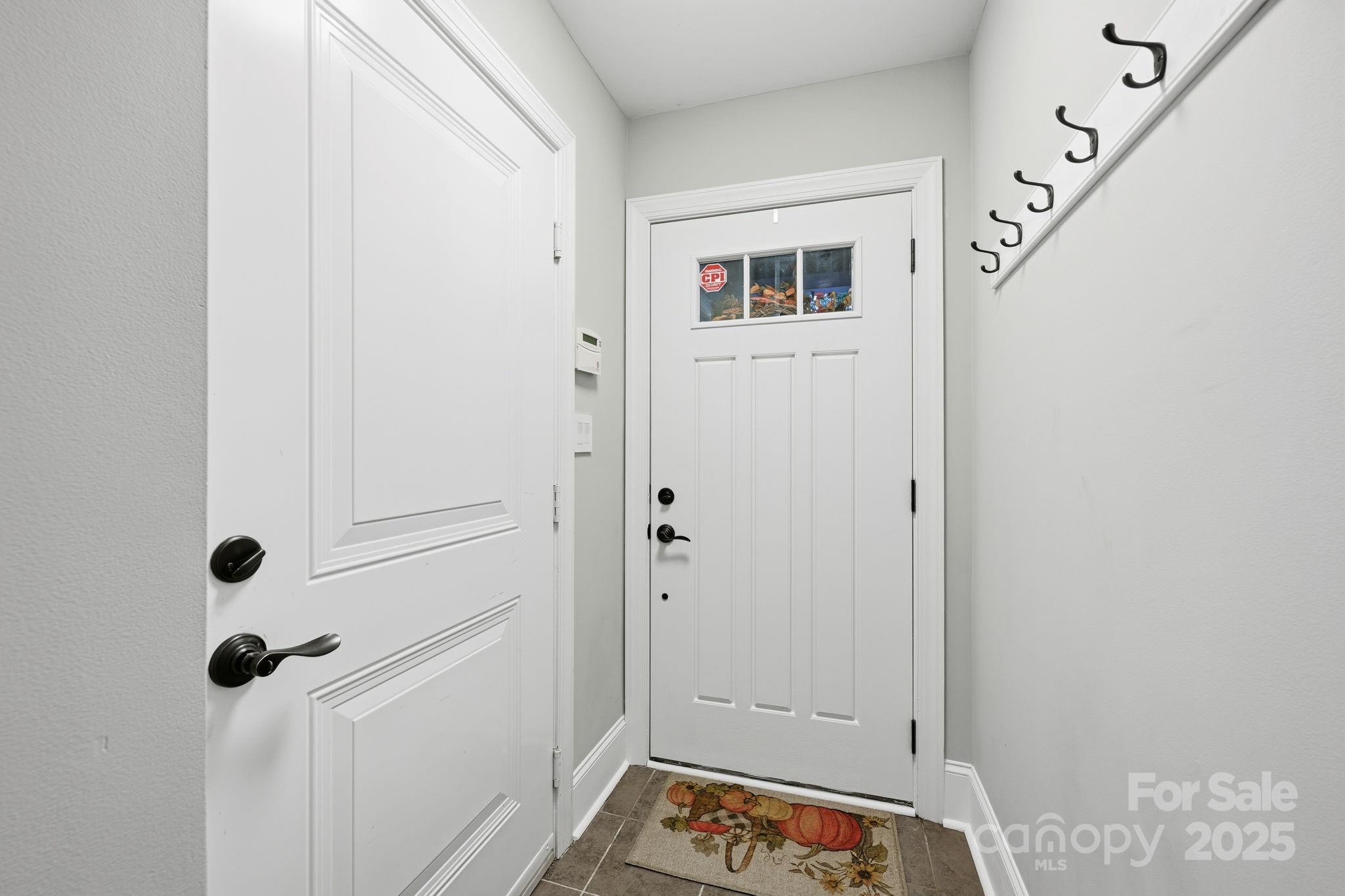 100 N Laurel Avenue 115 Property Photo 8