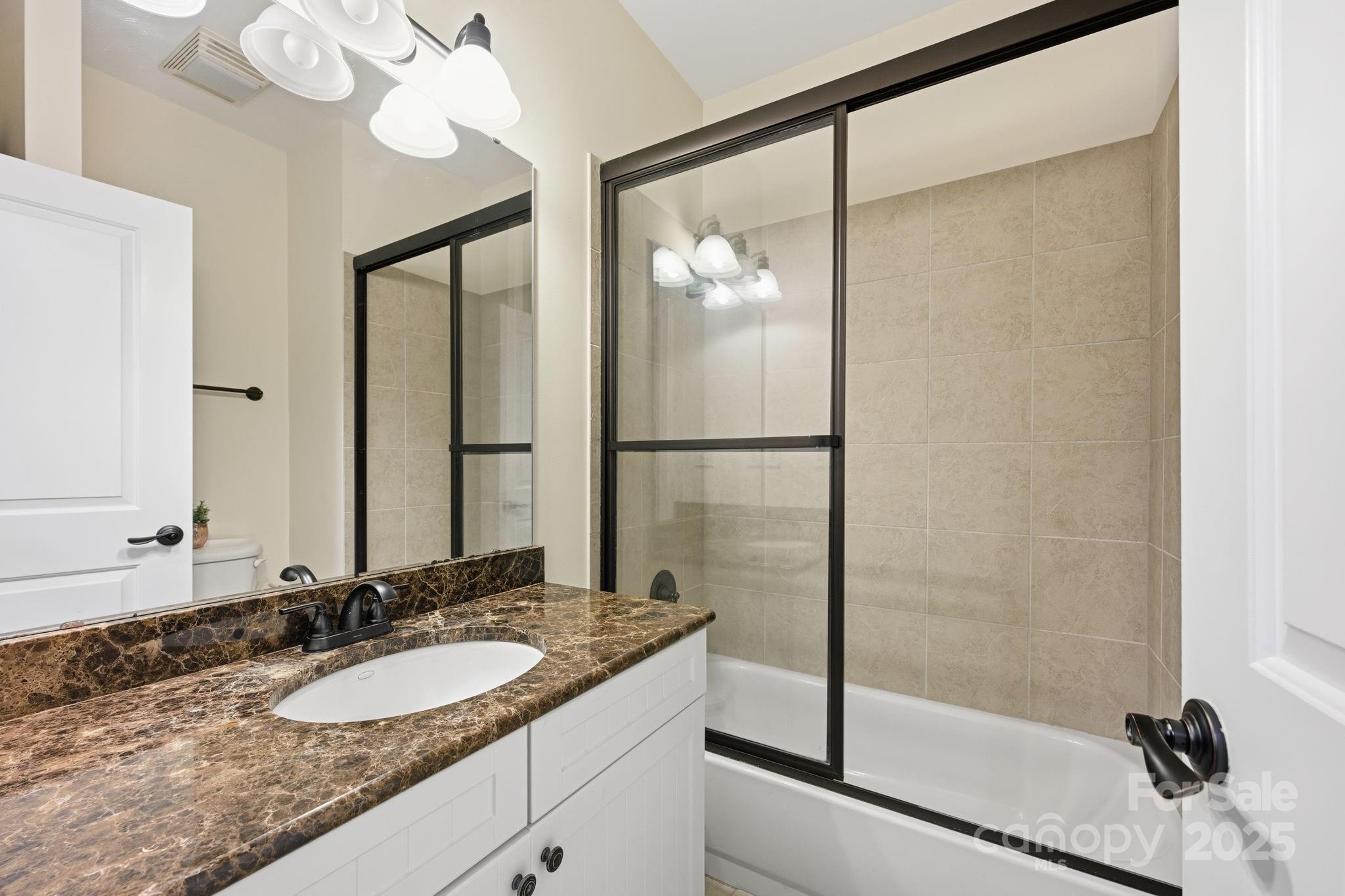 100 N Laurel Avenue 115 Property Photo 31